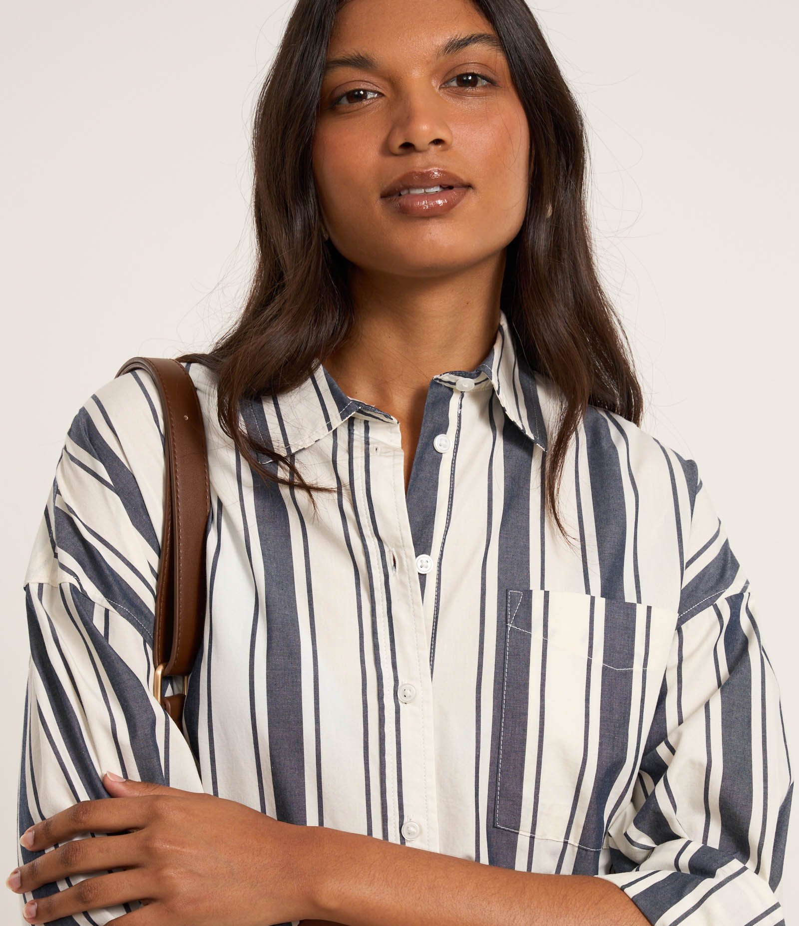 Camisa Over em Tricoline Listrada com Cava Deslocada Off White 4