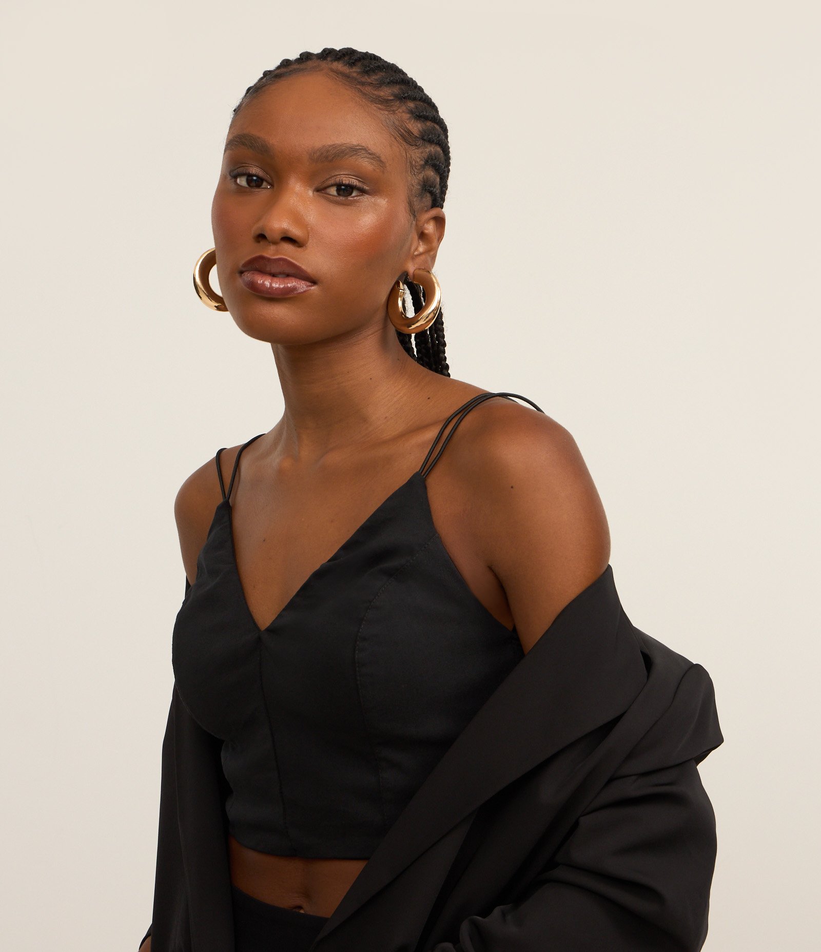 Blusa Cropped em Bengaline com Alça Dupla Preto 1