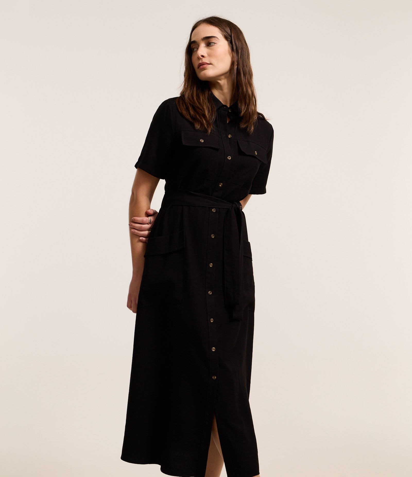 Vestido Midi em Sarja com Bolsos Utilitários e Amarração 1