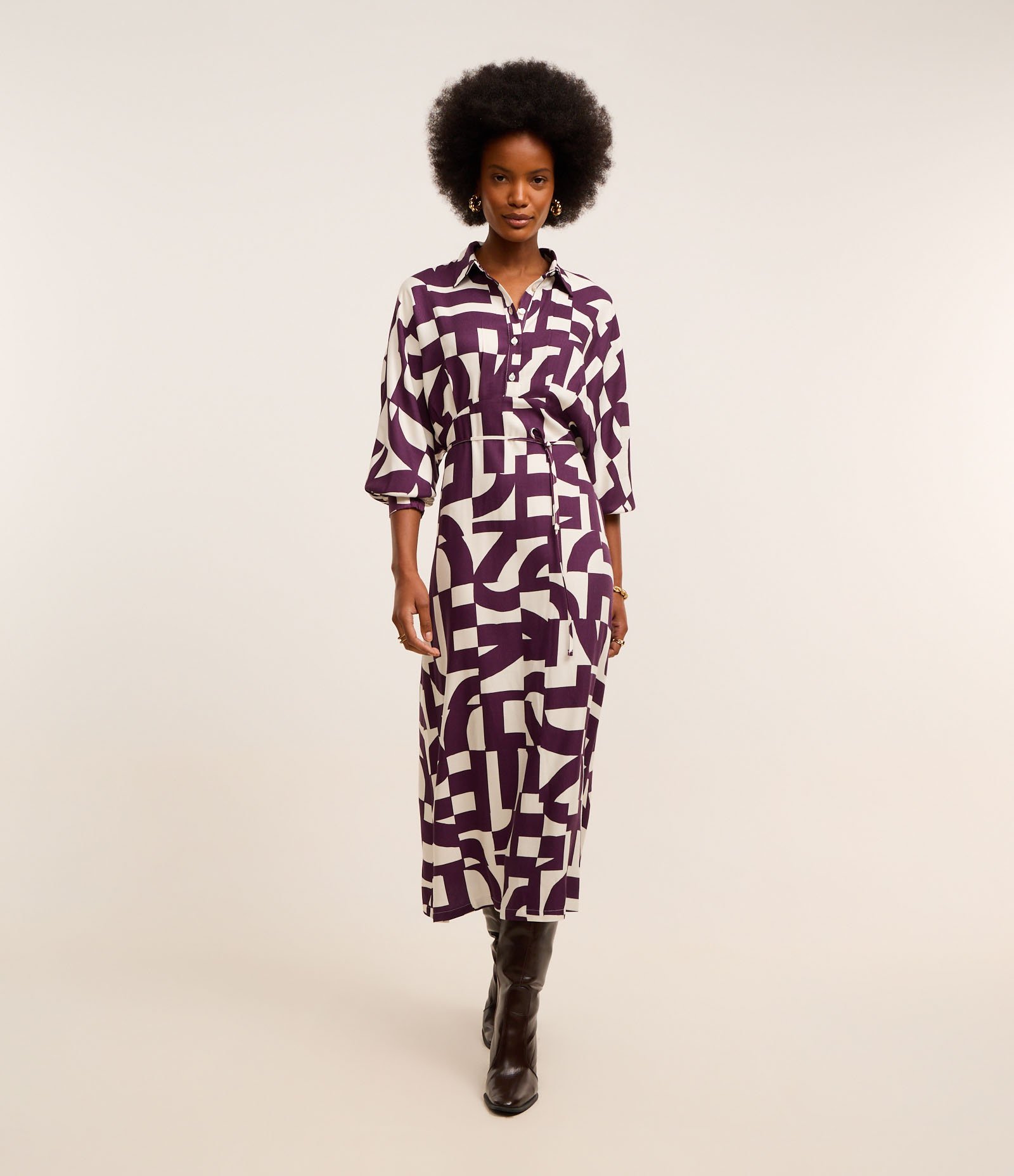 Vestido Longo em Viscolinho com Estampa Ladrilhos Bicolor Roxo/Off White 1