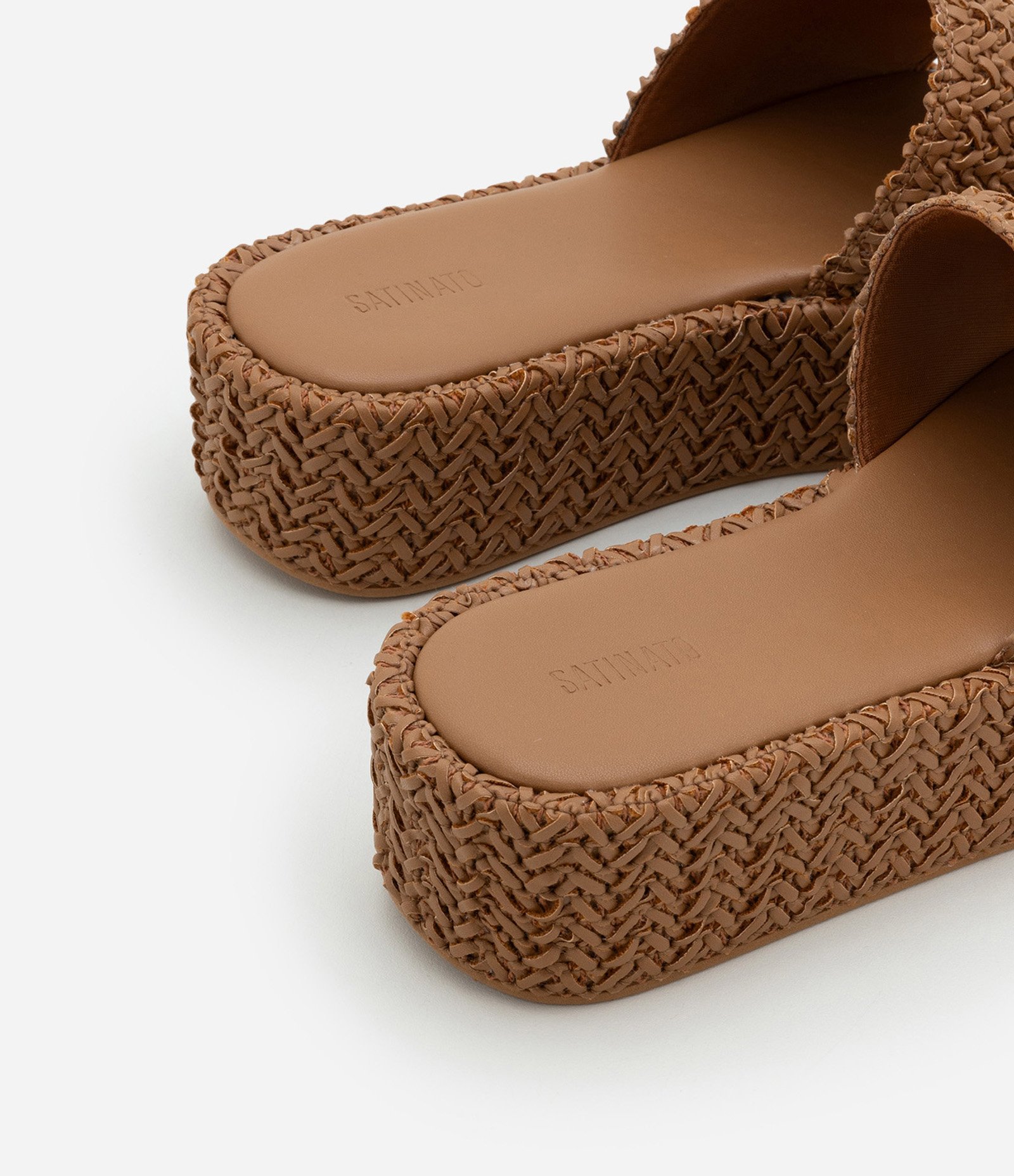 Sandália Flatform com Tressê Marrom 3