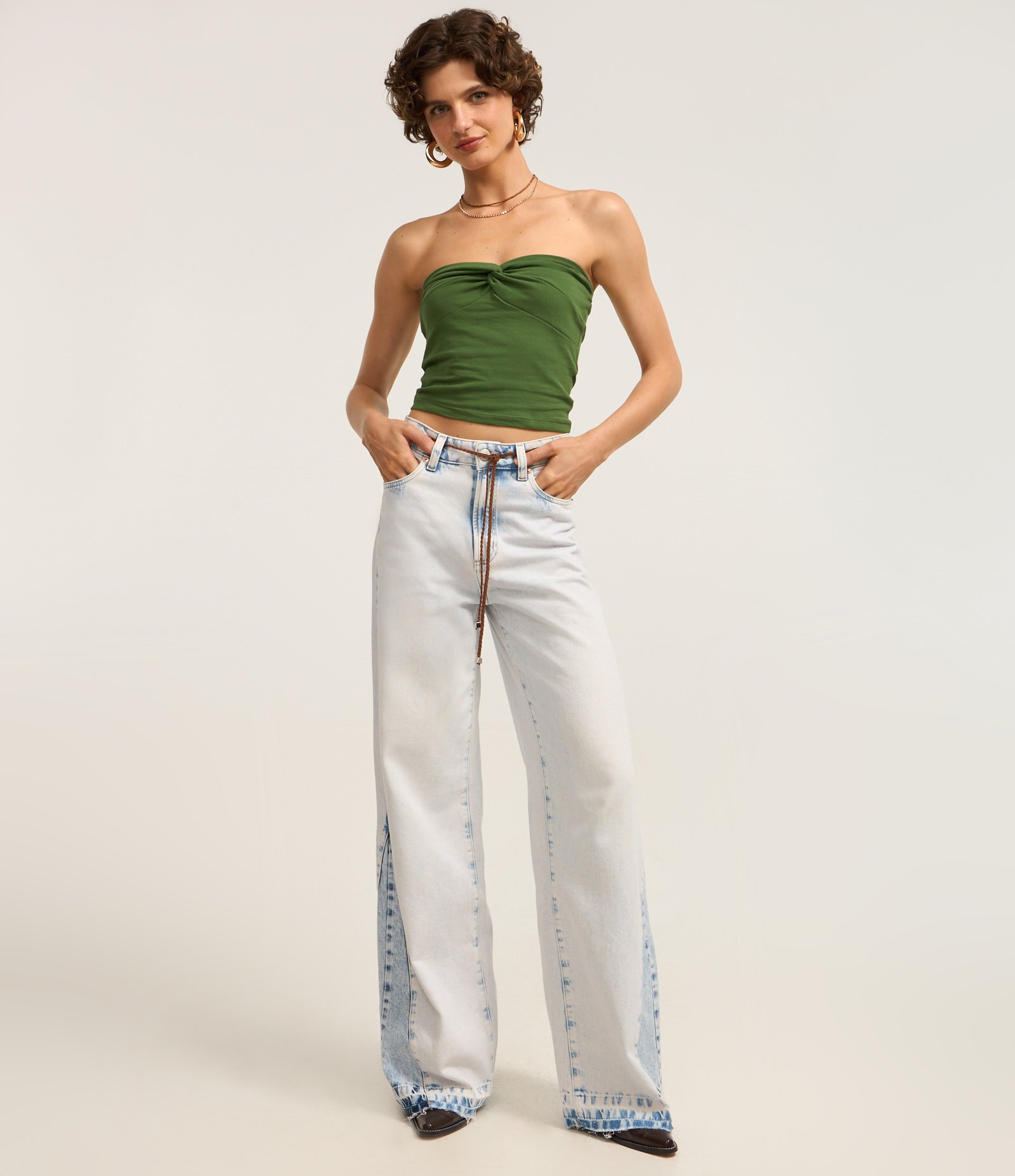 Blusa Tomara que Caia em Algodão com Detalhe de Nó no Decote Verde 2