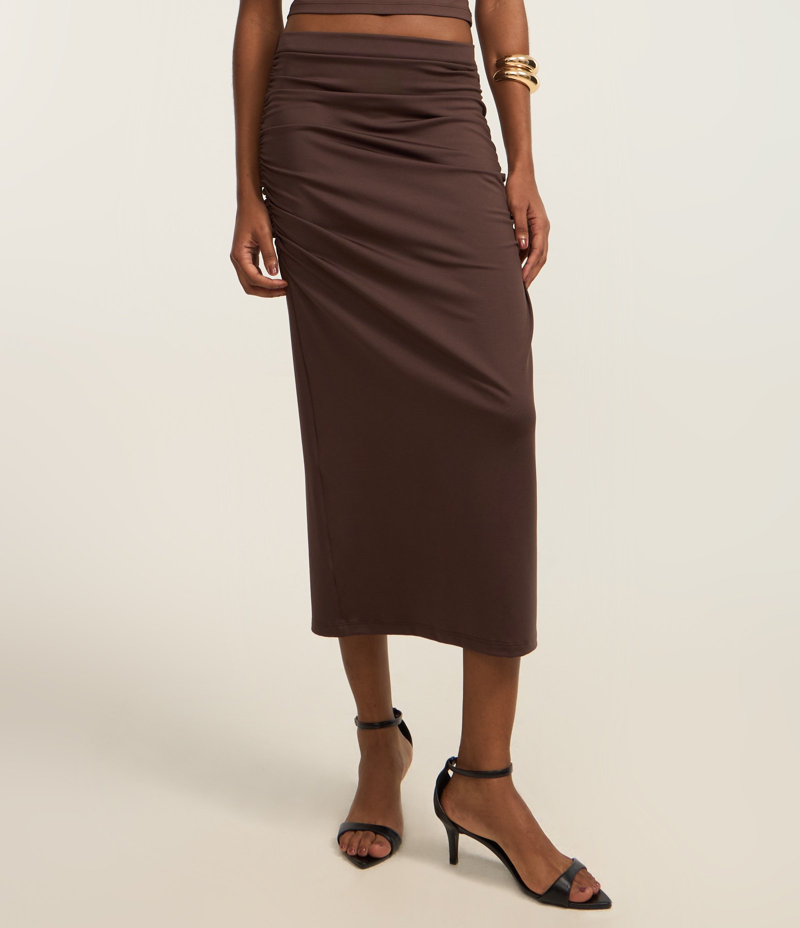 Saia New Midi com Franzidos e Fenda Marrom 4