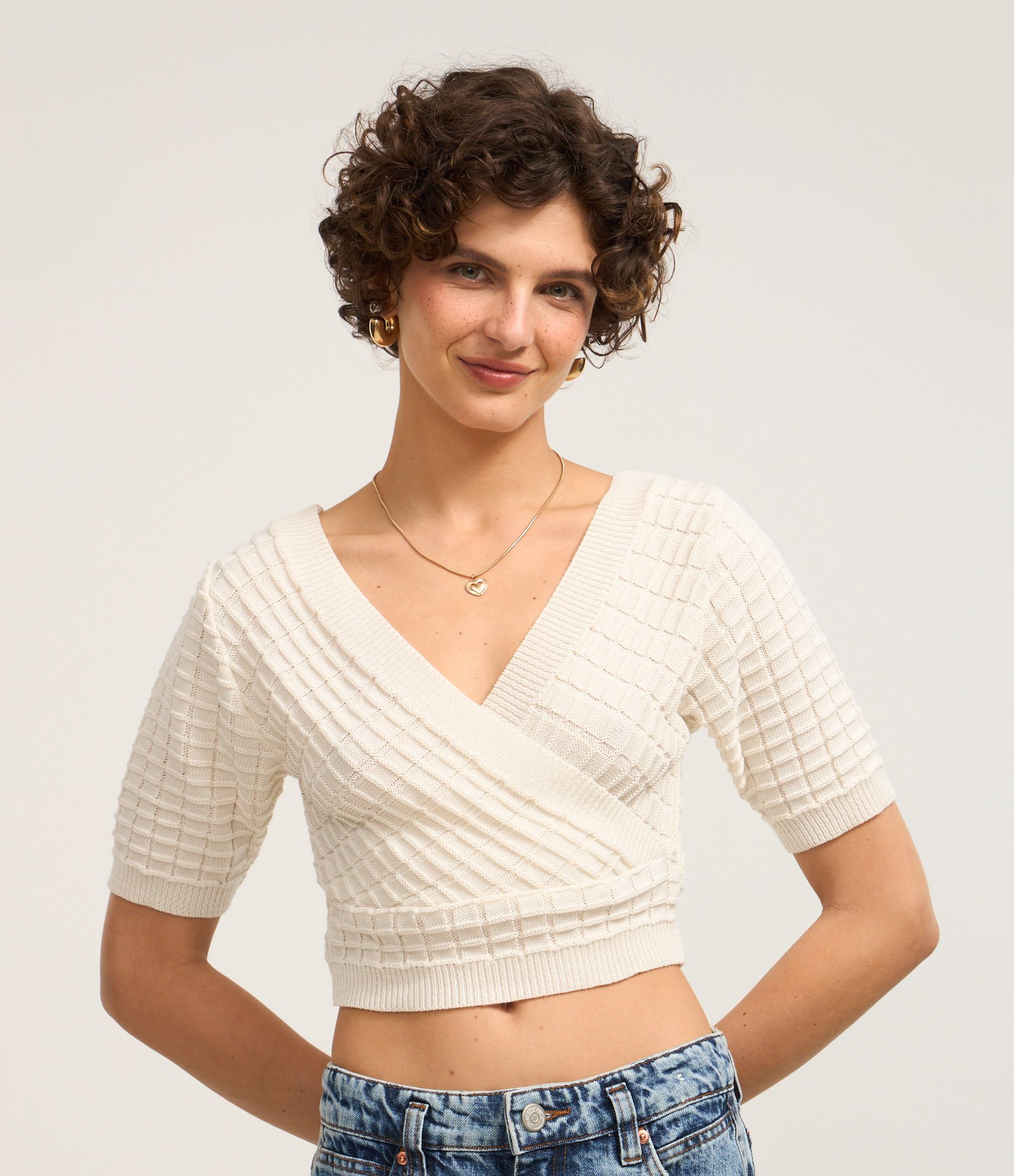 Blusa em Tricô com Decote V Transpassado e Texturas Branco Neve 1