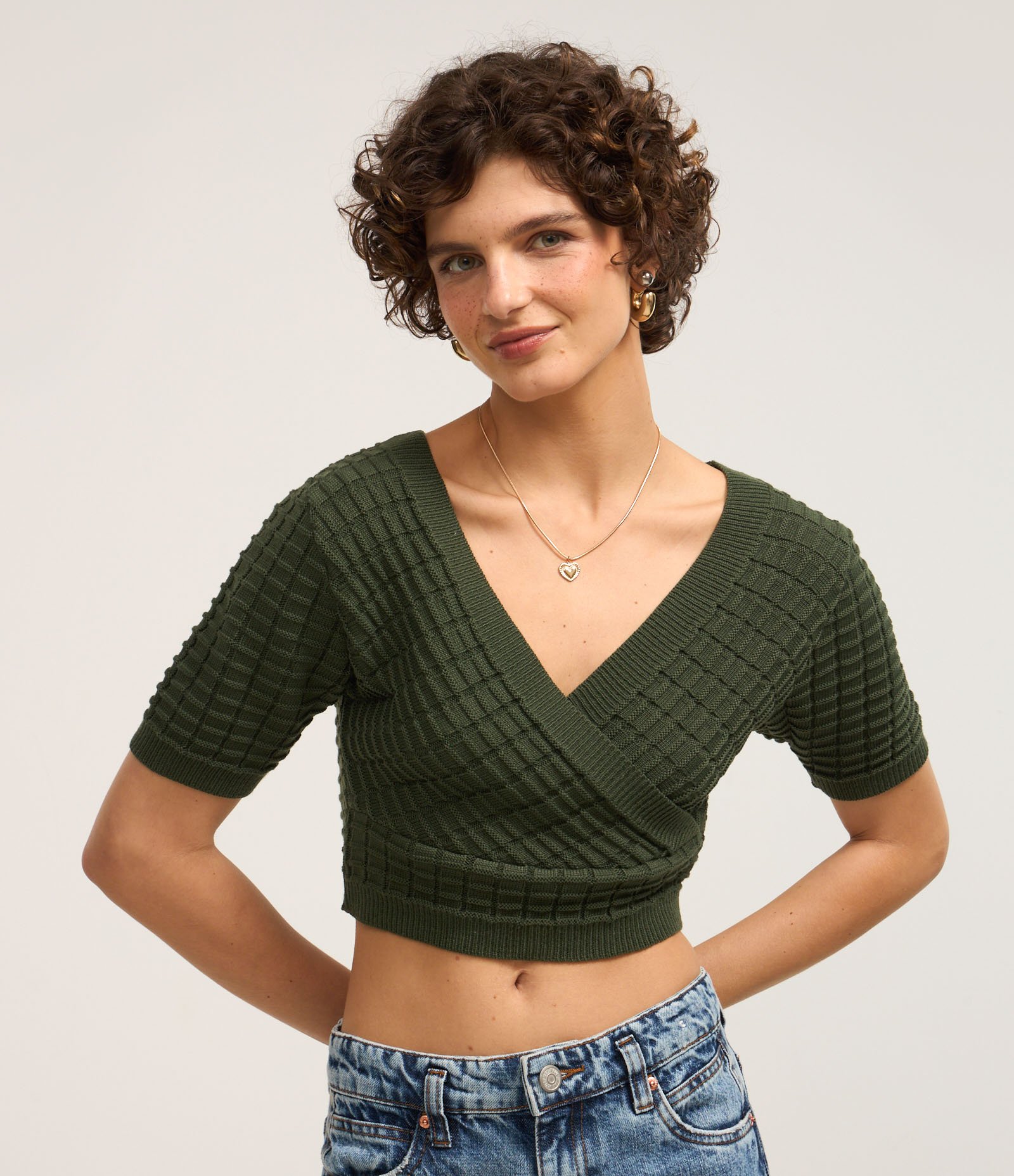 Blusa em Tricô com Decote V Transpassado e Texturas Verde 1