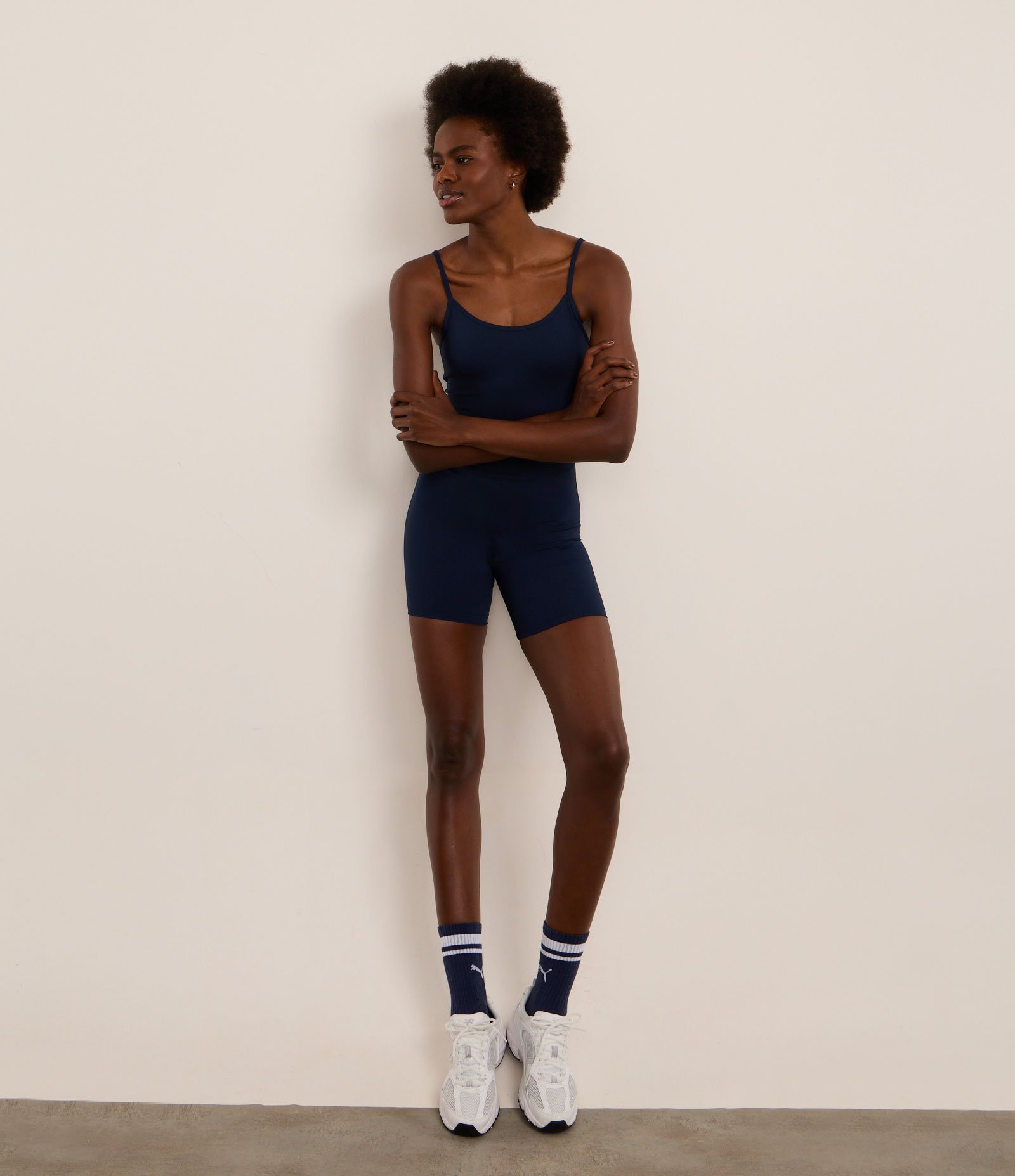 Macaquinho Esportivo em Microfibra com Decote nas Costas Azul 1