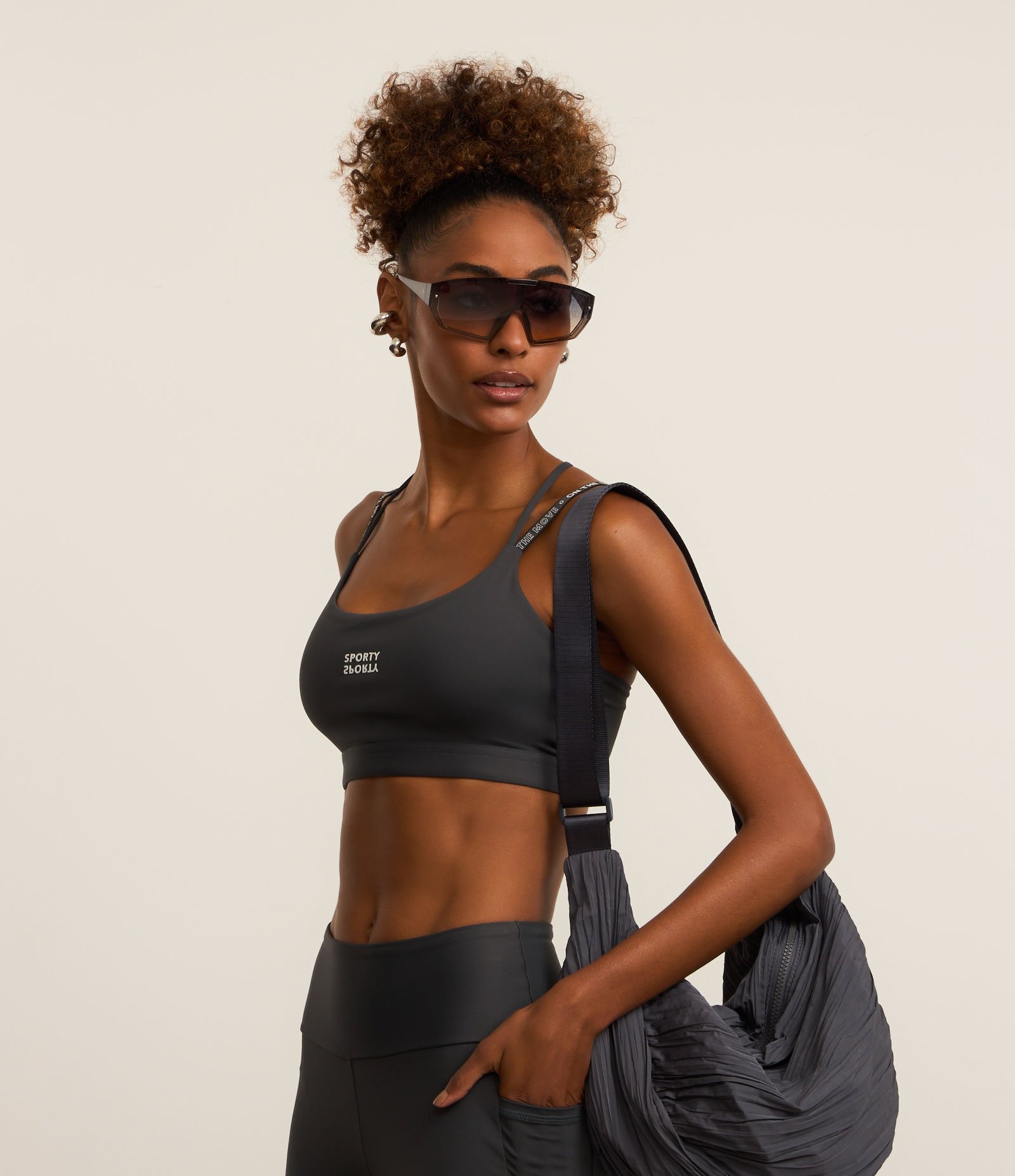 Top Esportivo com Bojo e Alças com Lettering Azul 1