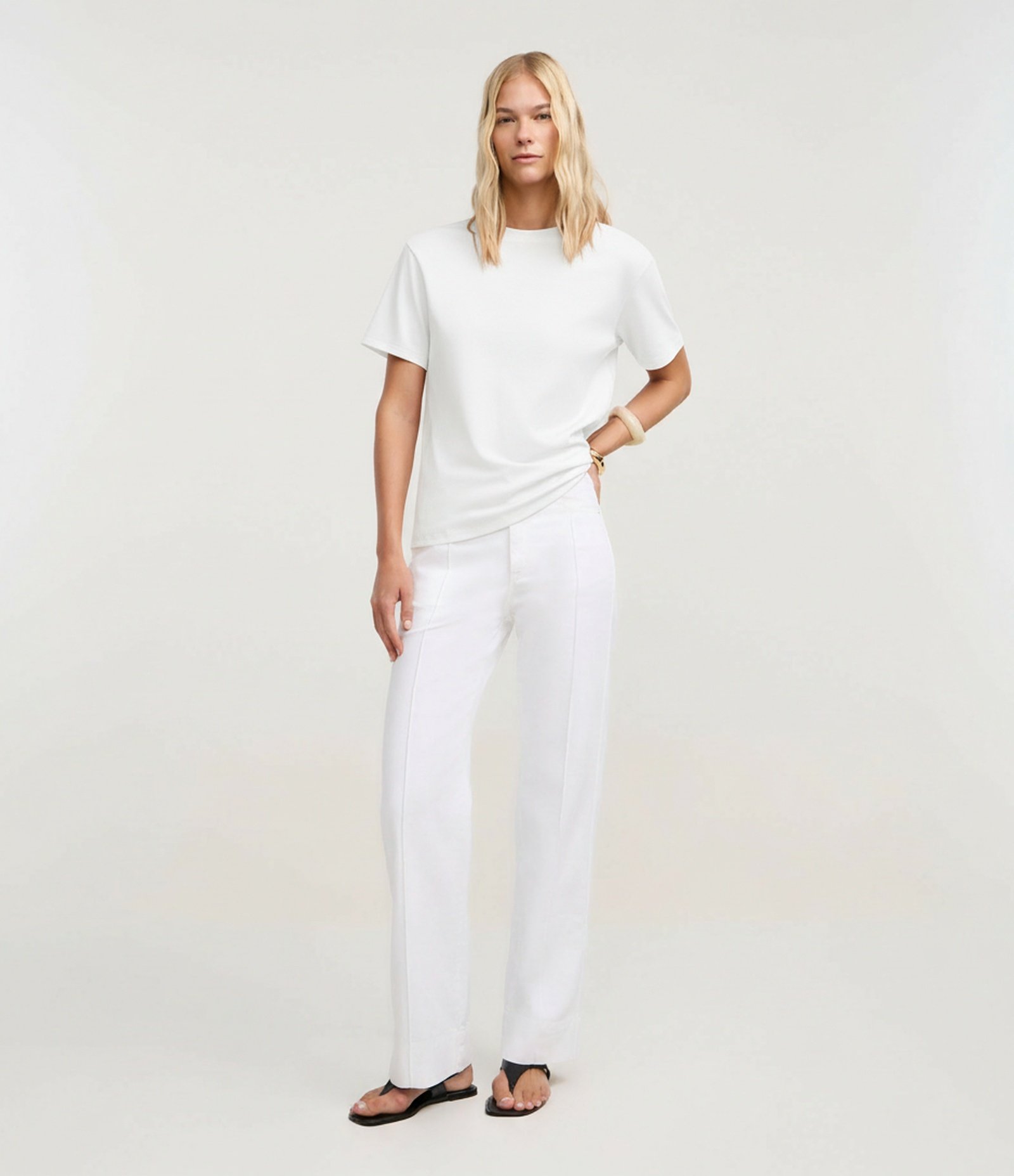 Blusa em Algodão Peruano Interlock com Gola Redonda Off White 1