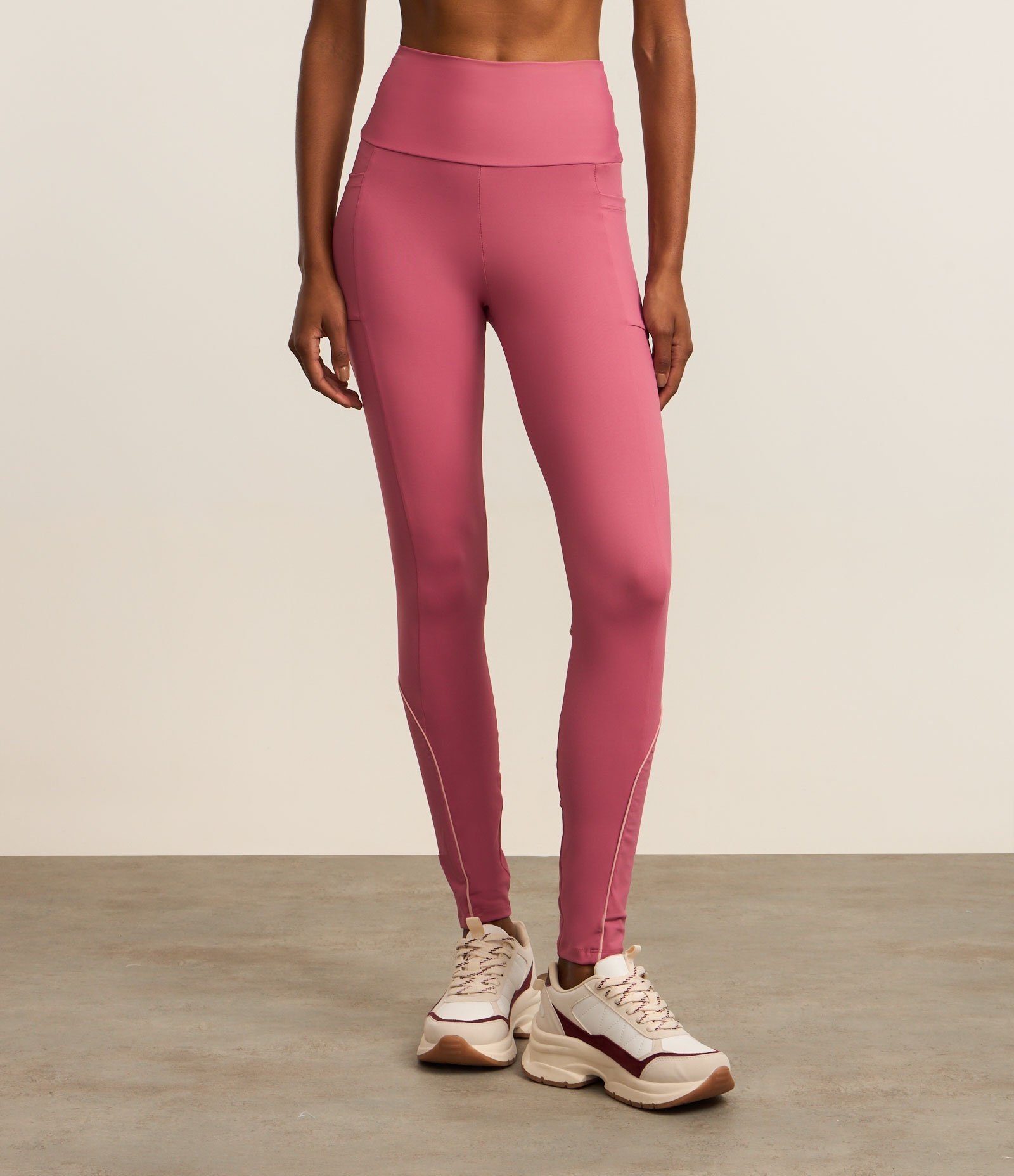Calça Legging Esportiva em Microfibra Pesada com Cós Alto e Bolsos Laterais Rosa 2