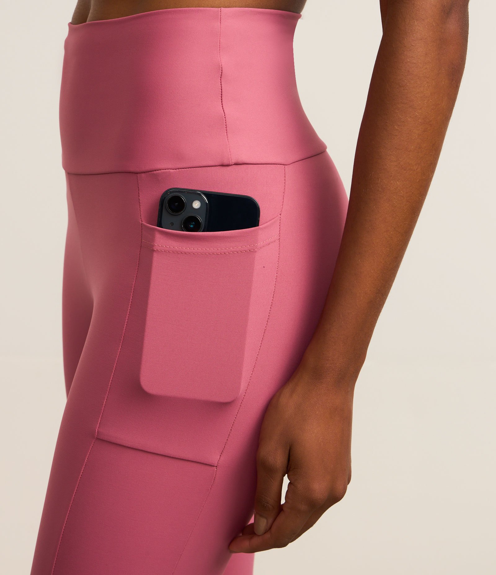 Calça Legging Esportiva em Microfibra Pesada com Cós Alto e Bolsos Laterais Rosa 4