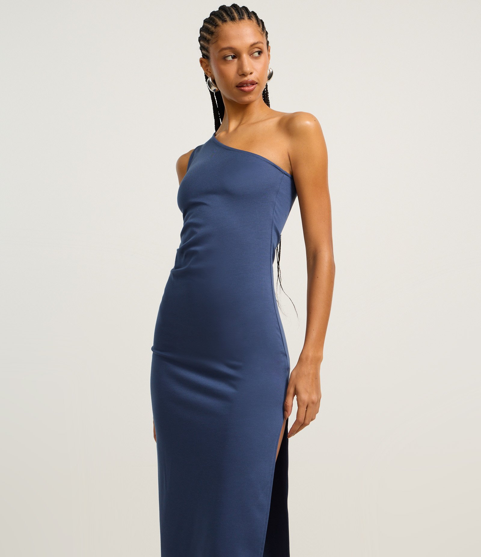 Vestido New Midi Ajustado com Ombro Só e Drapeado Lateral Azul 2
