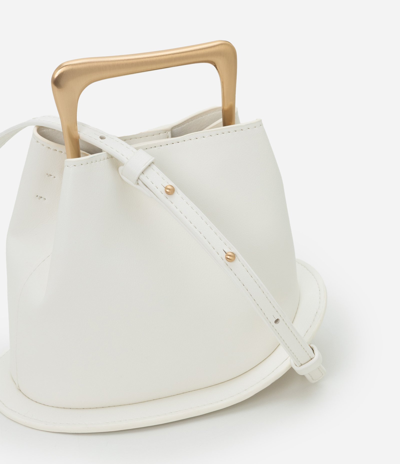 Bolsa Bucket Pequena com Alça de Mão em Metal Base Bola em Metal Off White 9