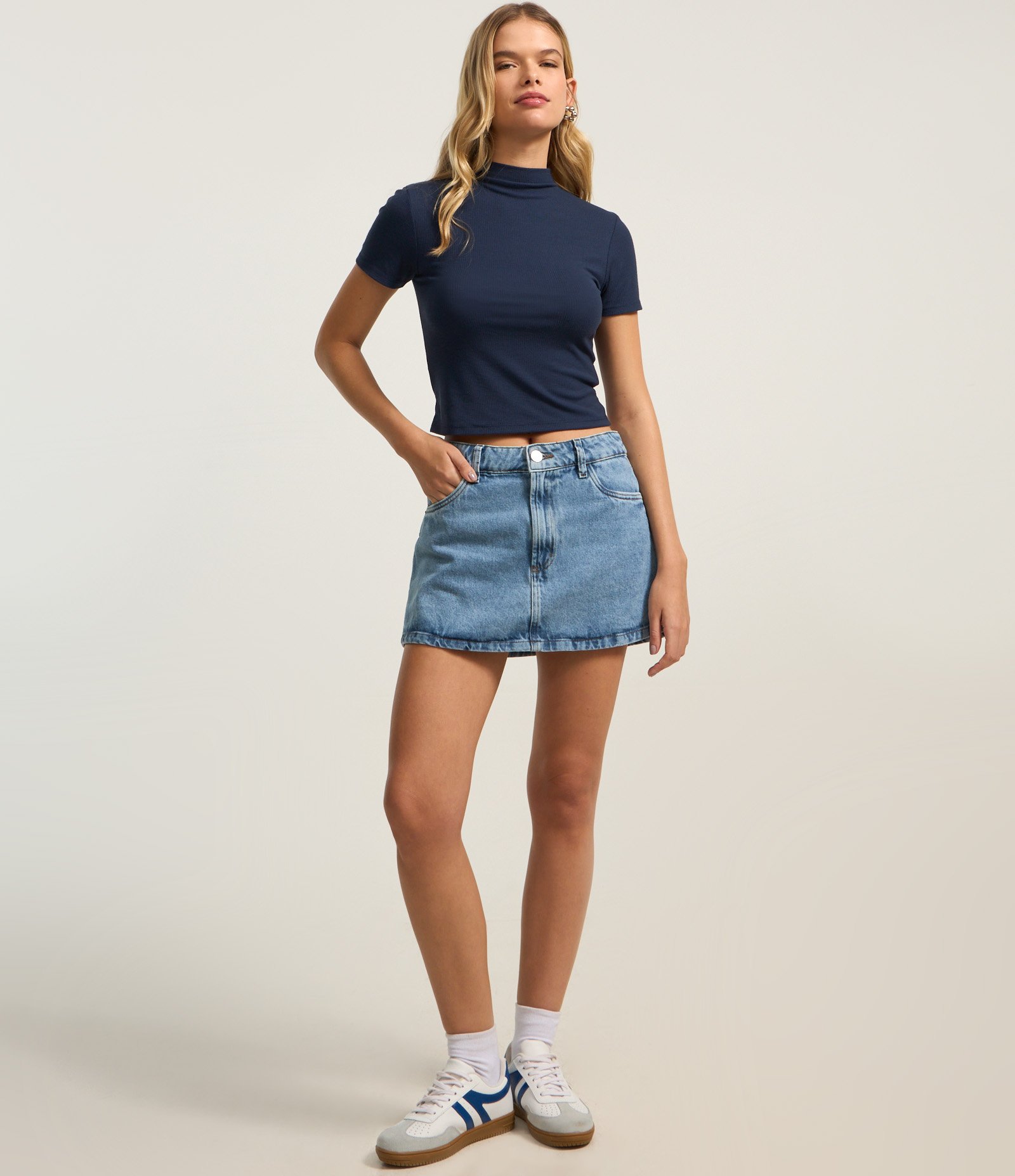 Blusa em Ribana com Golinha Alta Inteira Azul Marinho 2