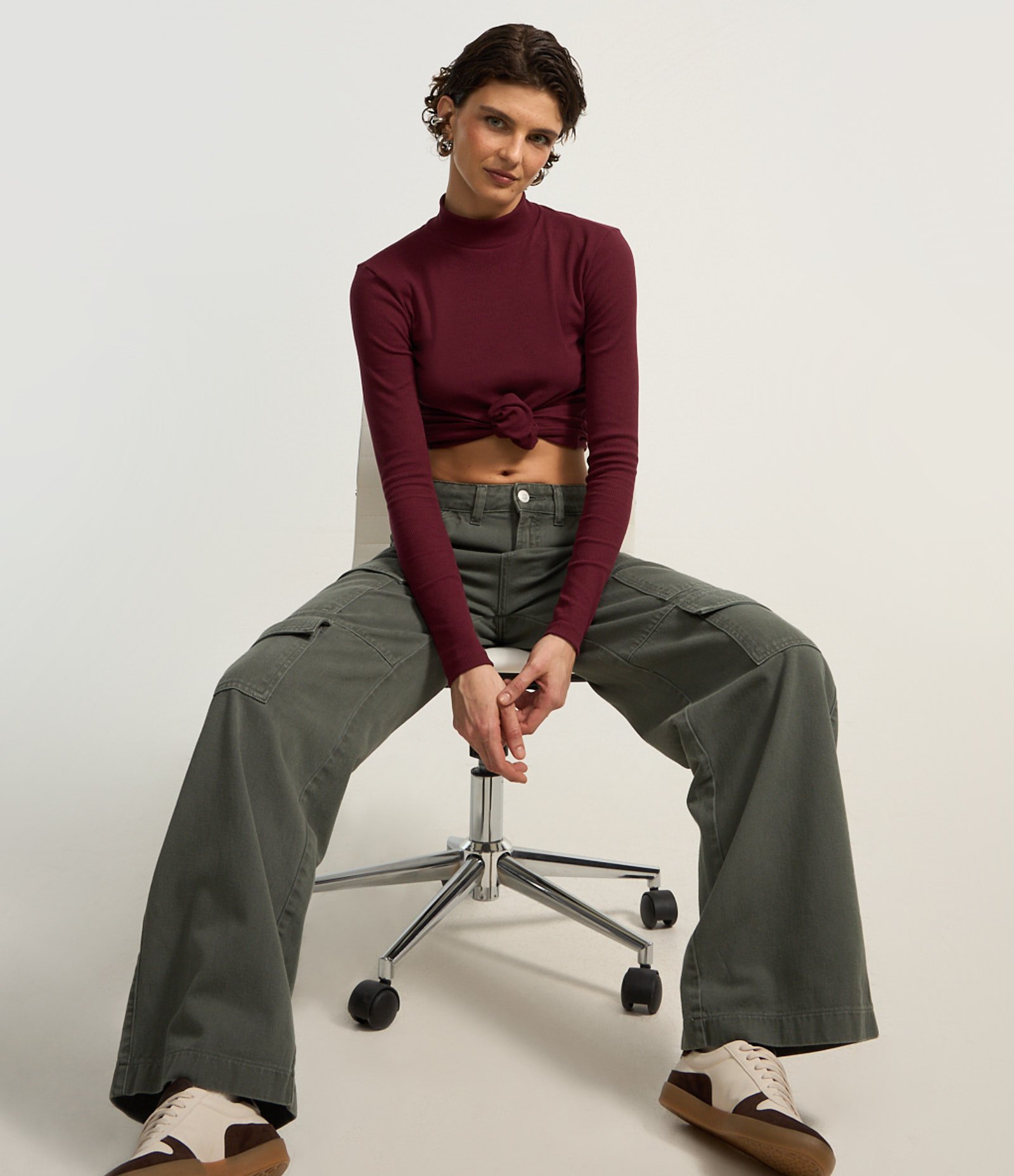 Blusa em Algodão com Manga Longa e Gola Alta Bordô 4