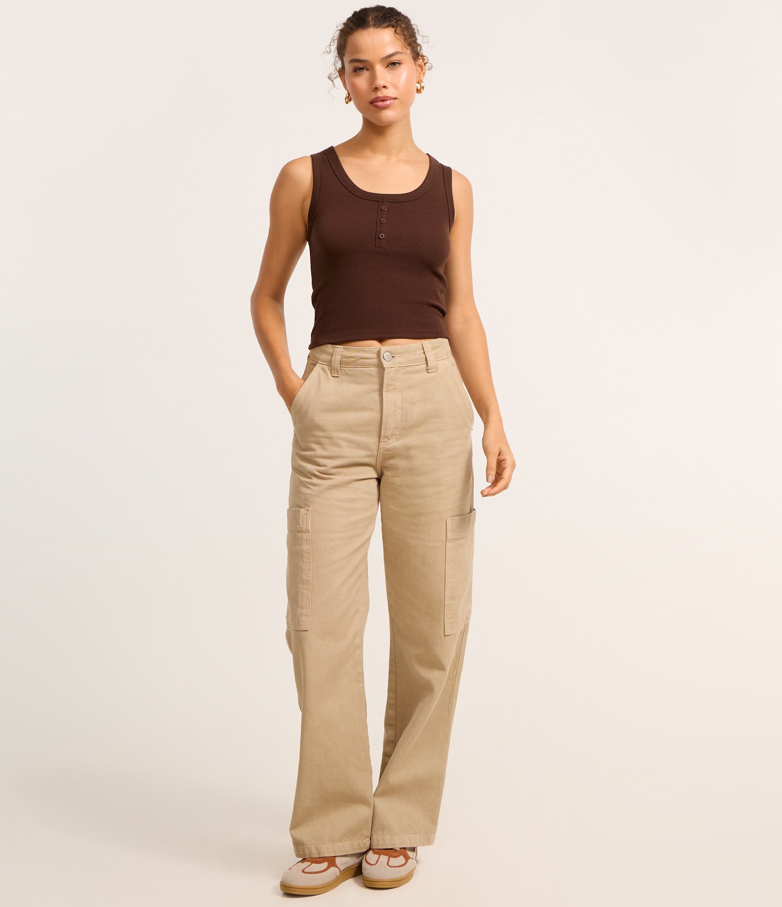 Blusa Regata em Ribana com Botões Marrom 2