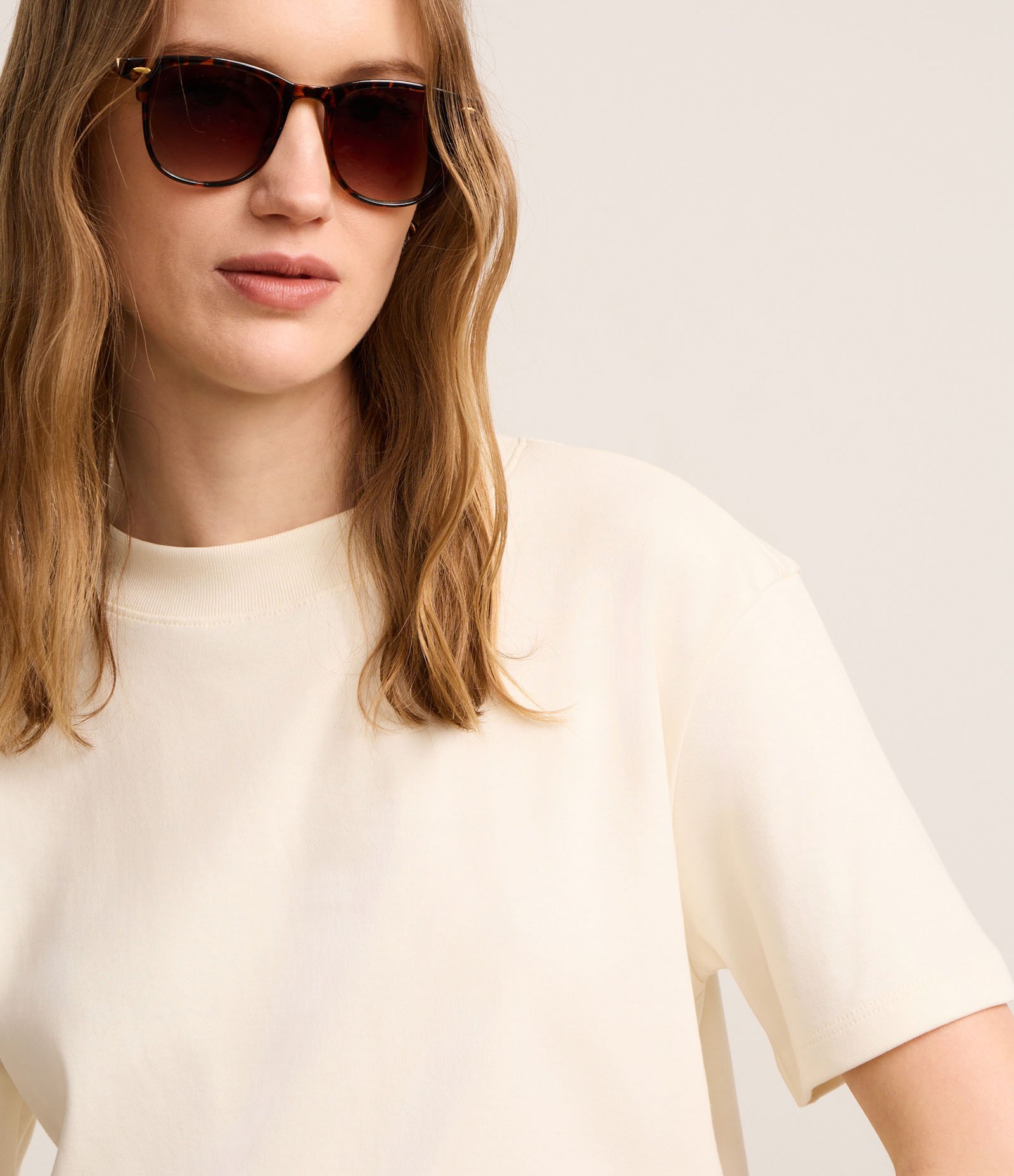 Blusa em Algodão Peruano Interlock com Gola Redonda Branco 3