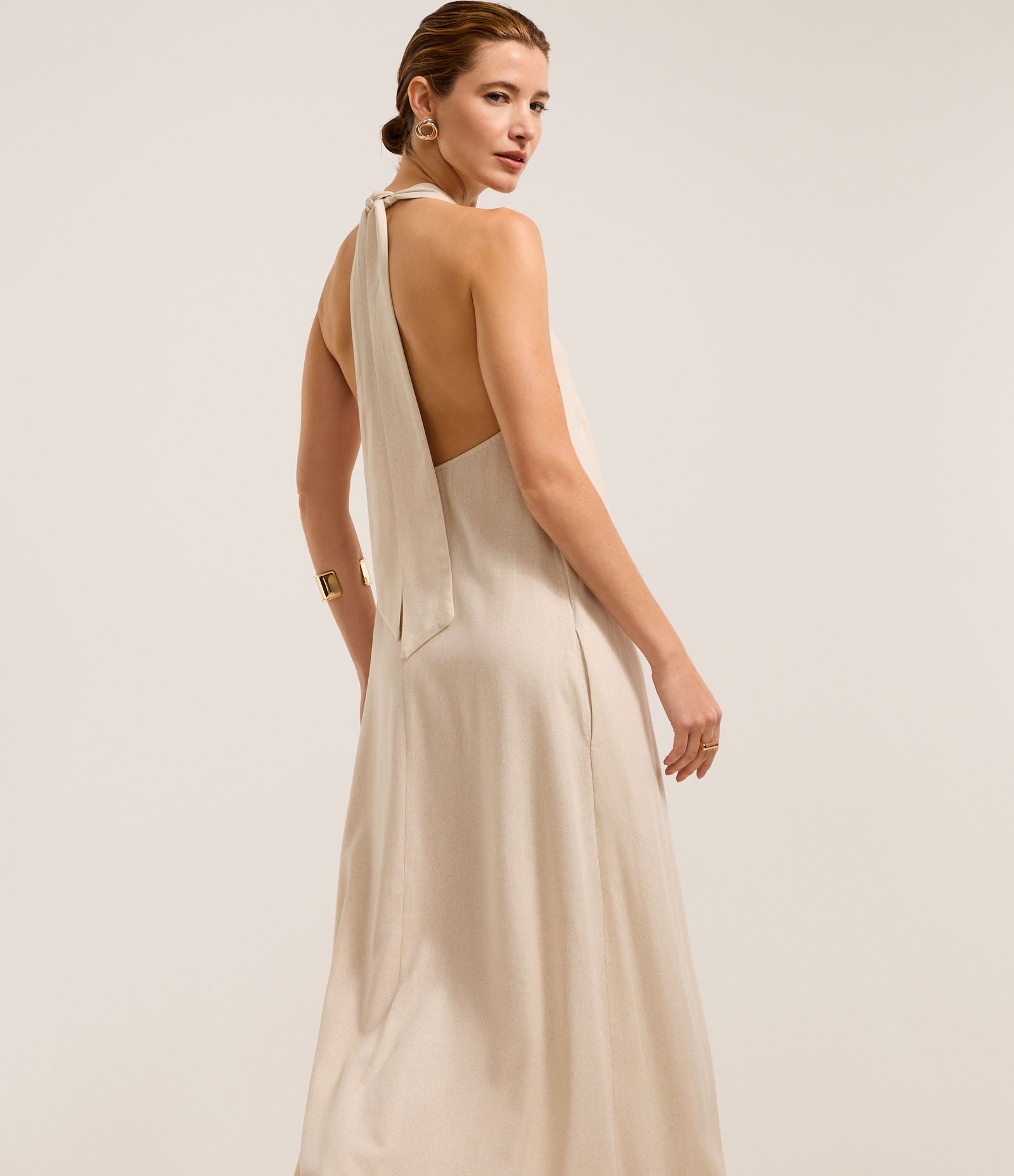 Vestido Longo Evasê em Viscolinho com Amarração no Pescoço Off White 4