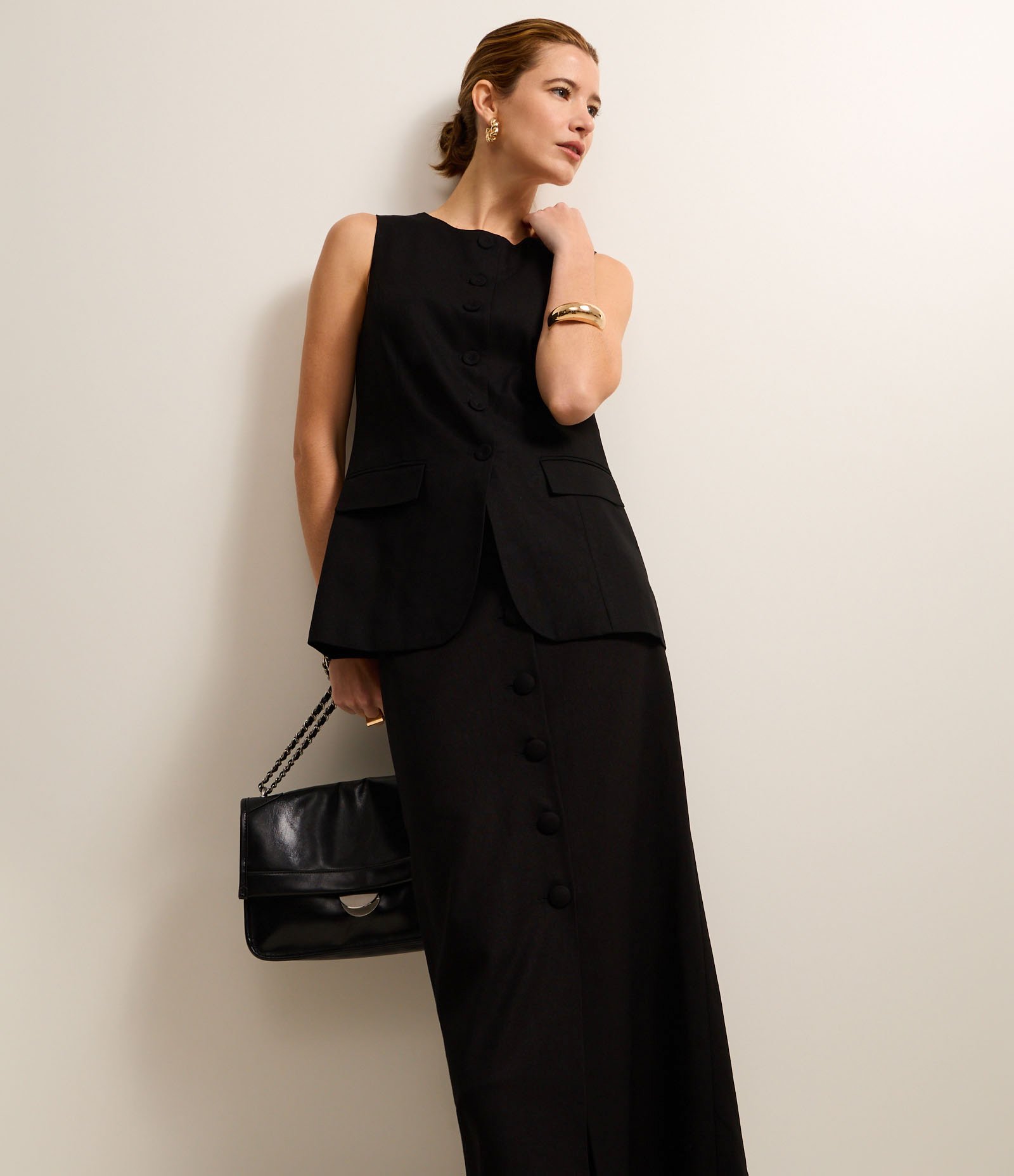 Saia Long Midi em Viscolinho com Botões Forrados Preto 2