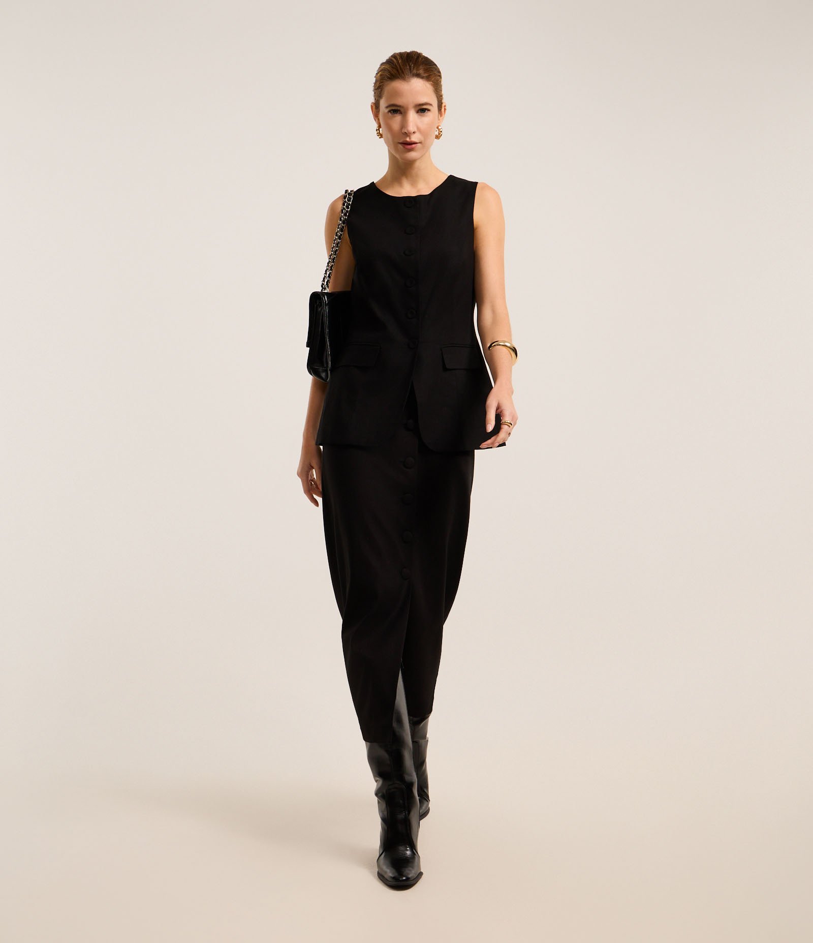 Saia Long Midi em Viscolinho com Botões Forrados Preto 6