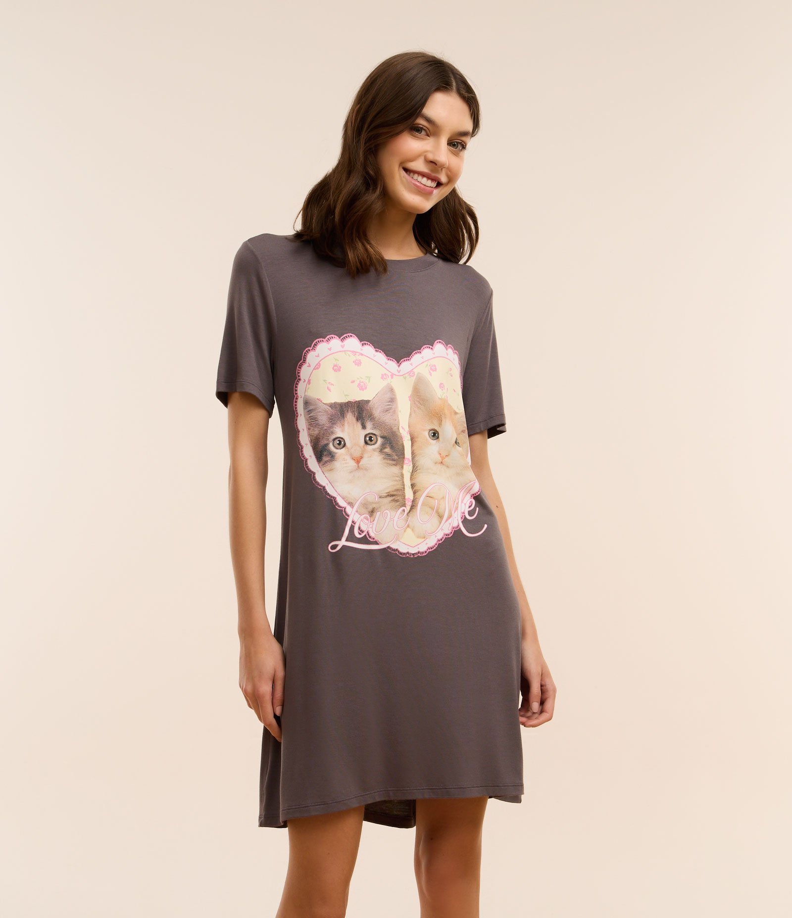 Camisola Curta em Viscose com Estampa de Gatinhos Love Me Cinza 1
