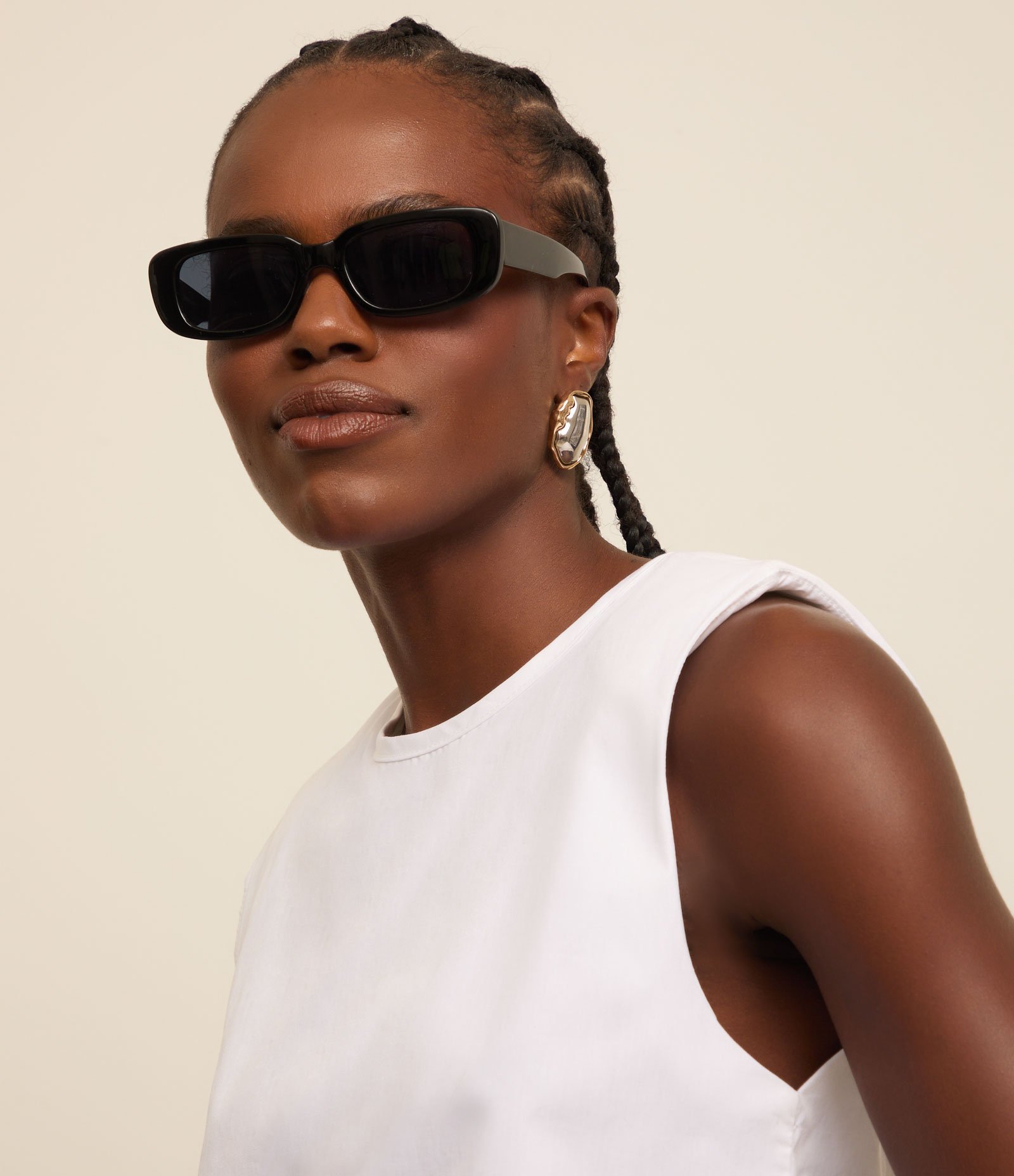 Vestido Midi Evasê Bicolor em Tricoline e Cetim Branco/Preto 2