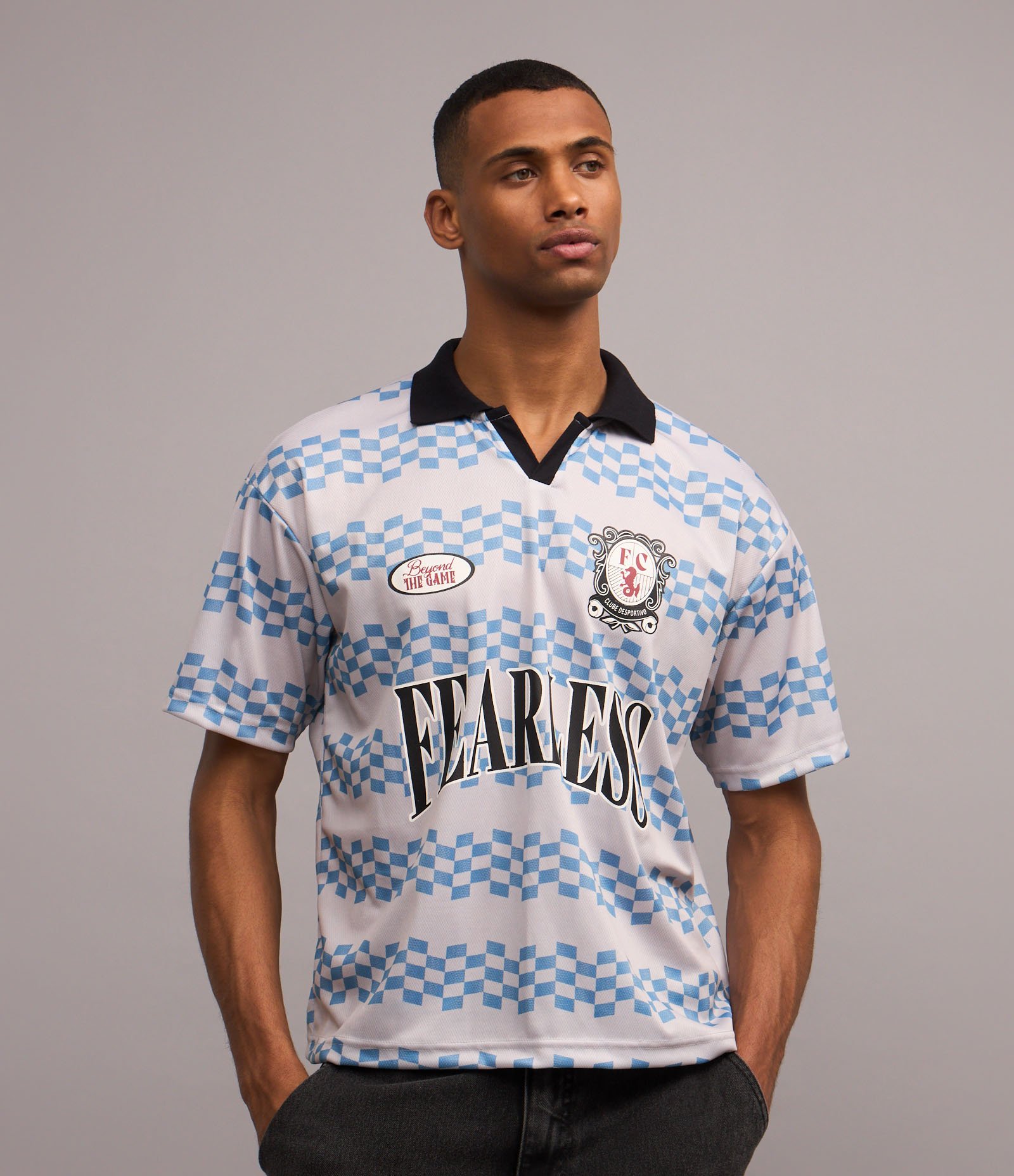 Camiseta Boxy Sportcore em Tecnologia Dry com Estampa Listrada Off White/ Azul 1