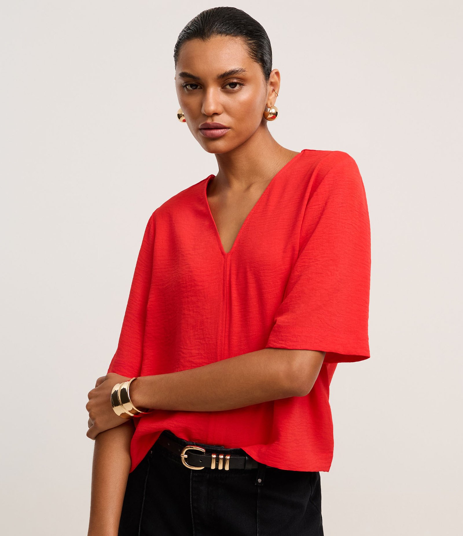 Blusa Soltinha em Crepe com Decote V Vermelho 1