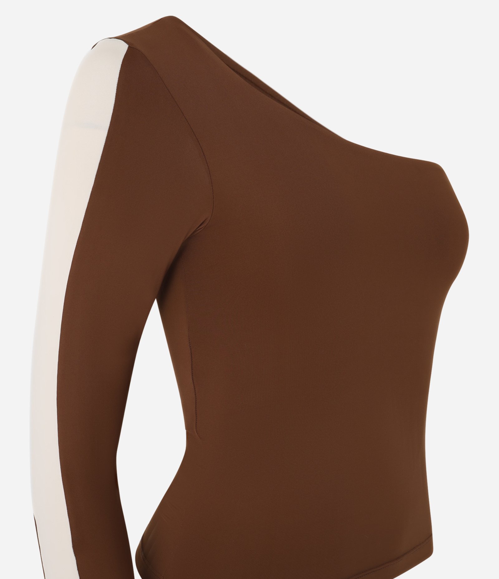 Blusa Ombro Único em Microfibra com Recorte Contrastante na Manga Marrom 7