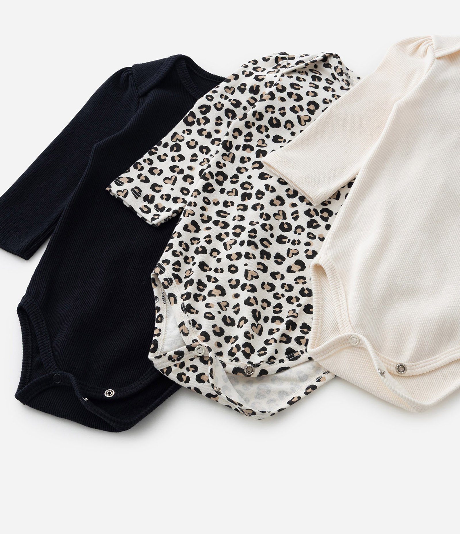 Kit 03 Bodies Infantis com Estampa Oncinha - Tam RN a 18 meses Preto/Bege 7