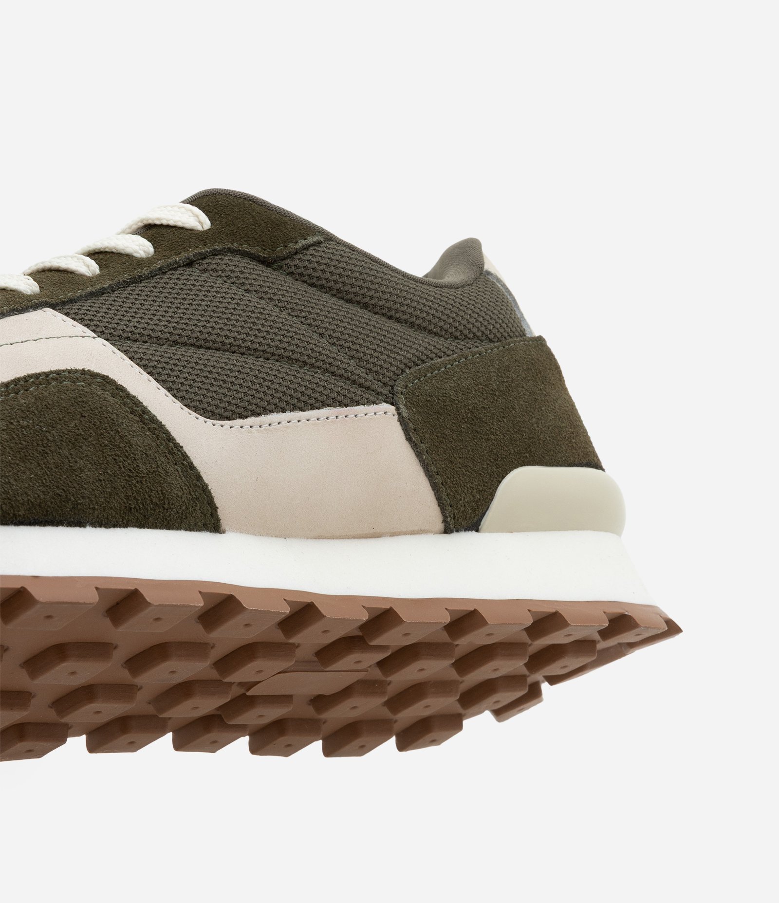 Tênis Jogging em Material Sintético com Textura Verde 3