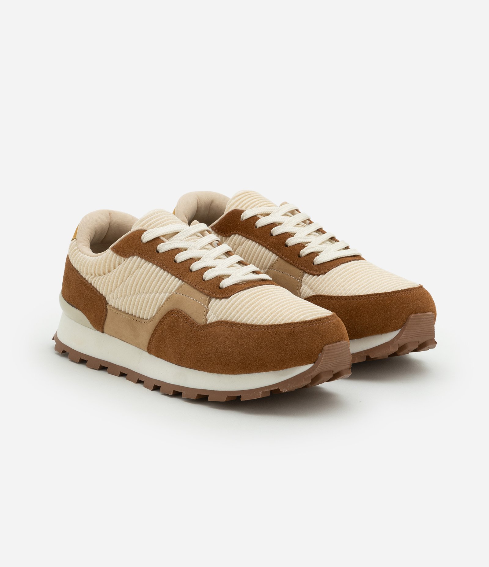 Tênis Jogging em Material Sintético com Textura Marrom 2