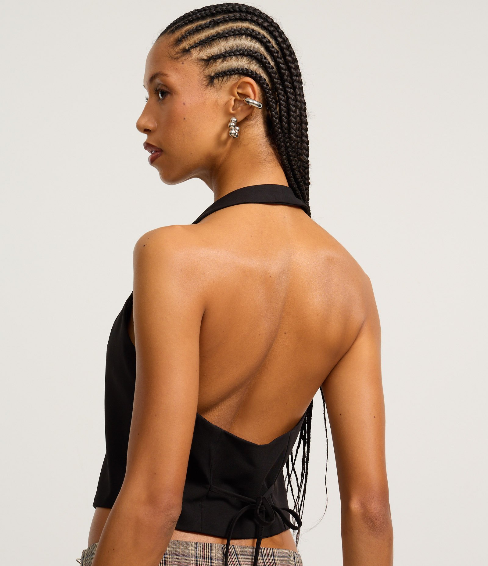 Colete Frente Única Alfaiatado com Amarração nas Costas Preto 4