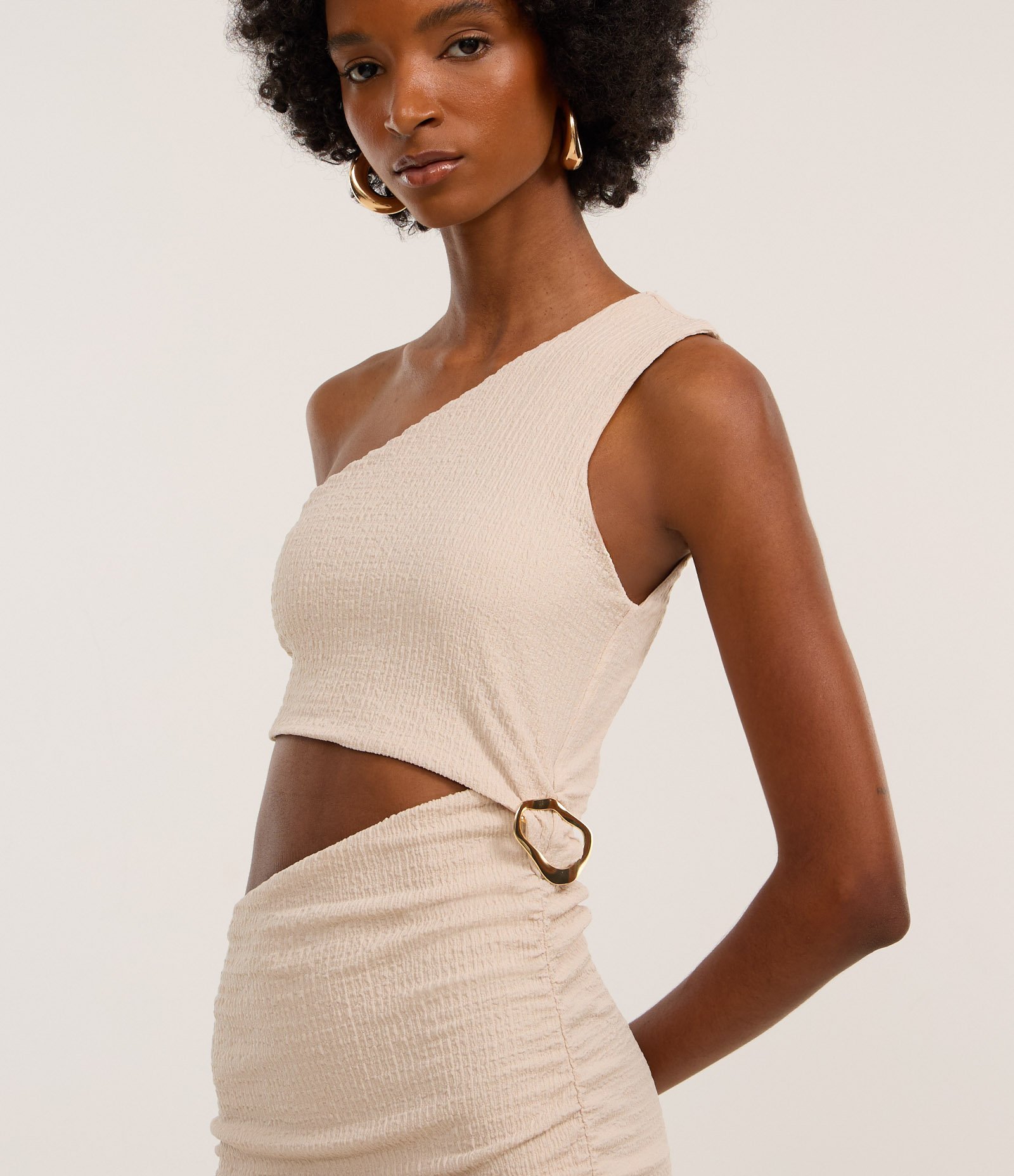 Vestido New Midi com Textura e Recorte Cut Out Bege 2