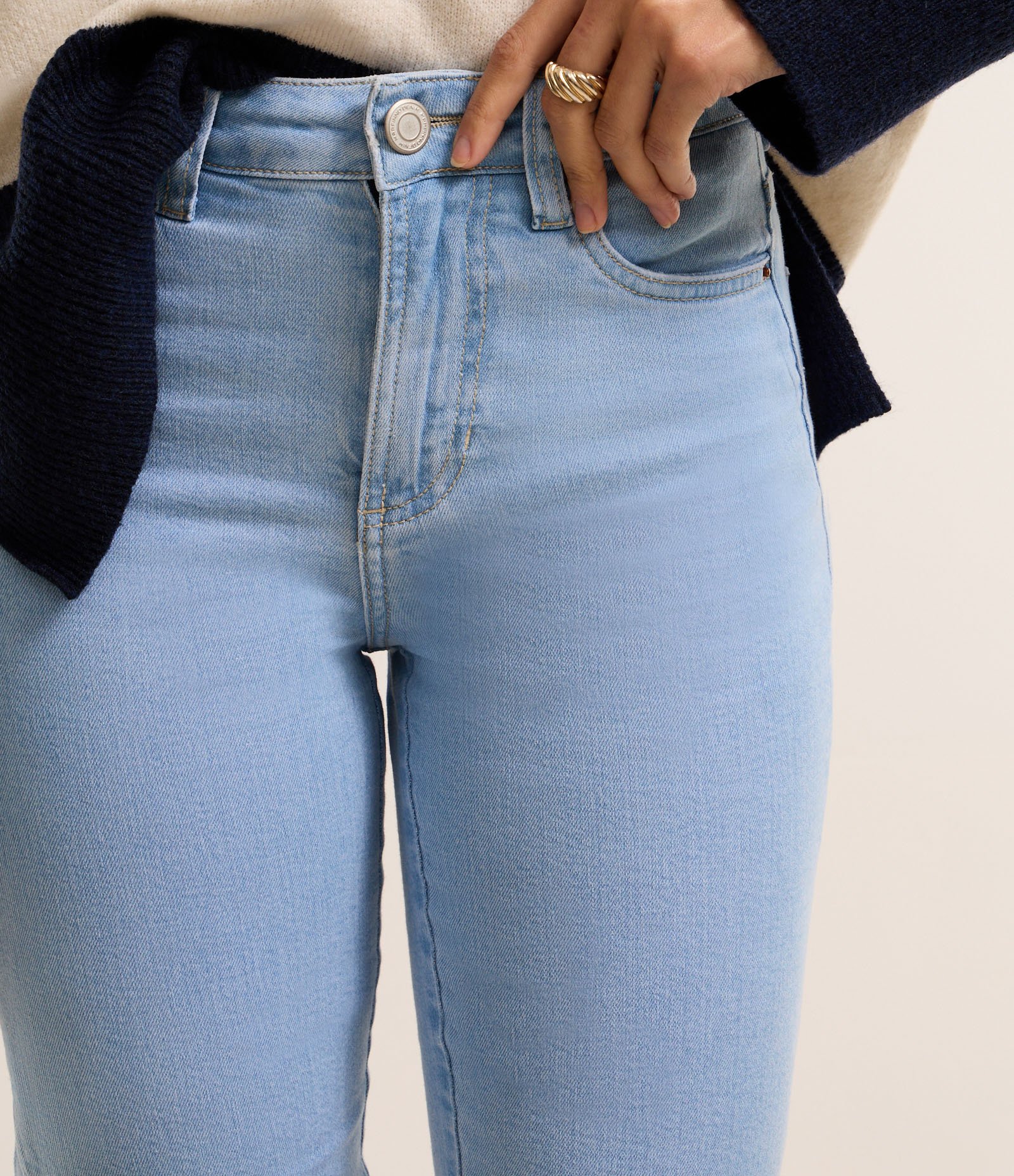 Bermuda New Ciclista em Jeans Azul Claro 4