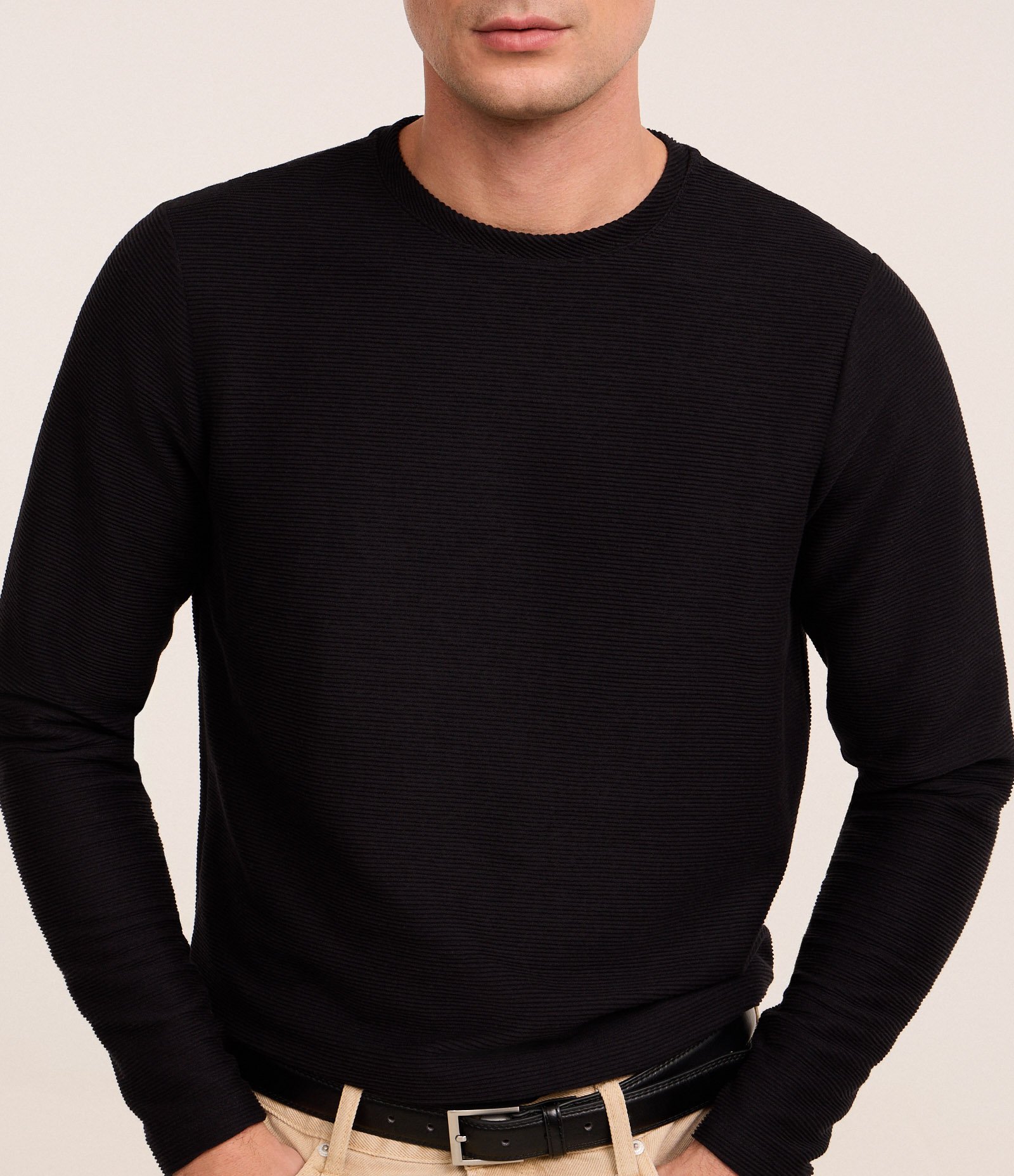 Camiseta com Textura Canelada Preto 3