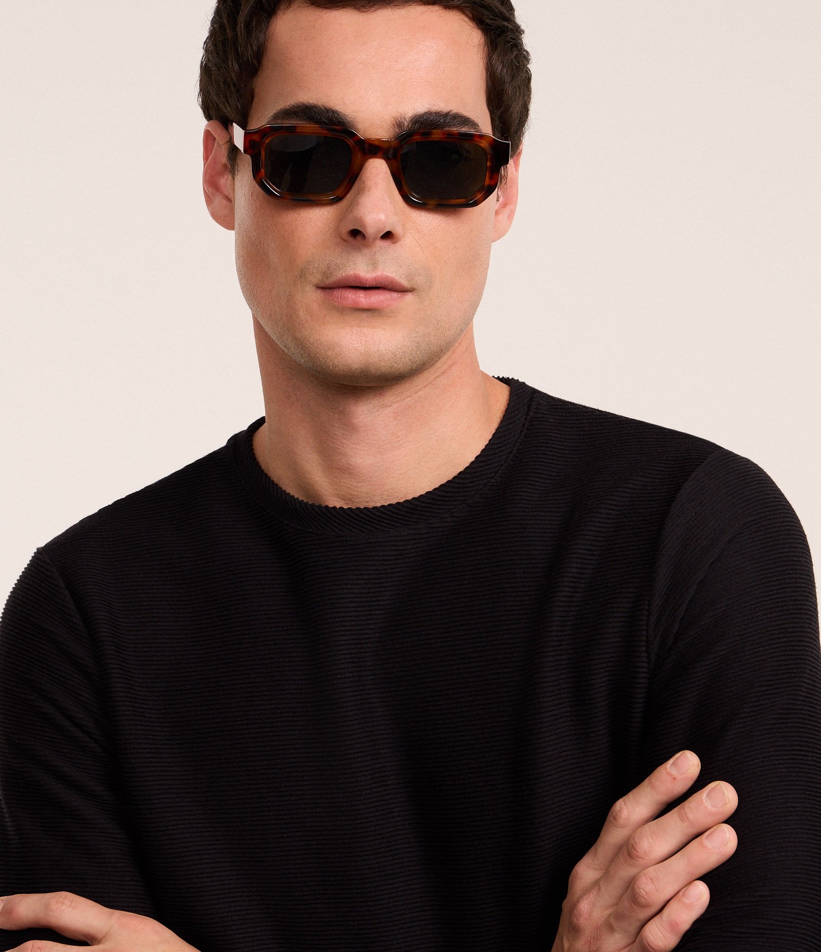 Camiseta com Textura Canelada Preto 4