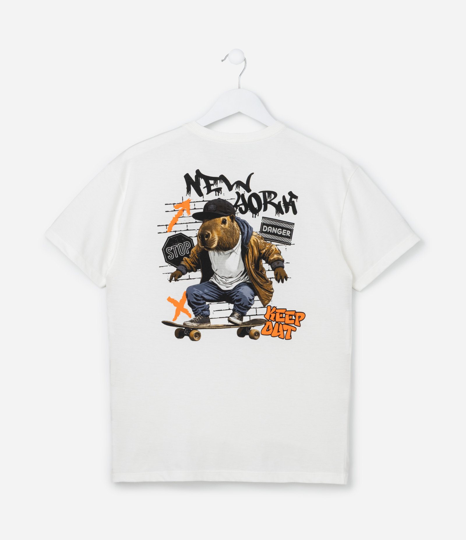 Camiseta Oversized Infantil com Estampa Capivara Skatista - Tam 5 a 14 Anos Branco 1