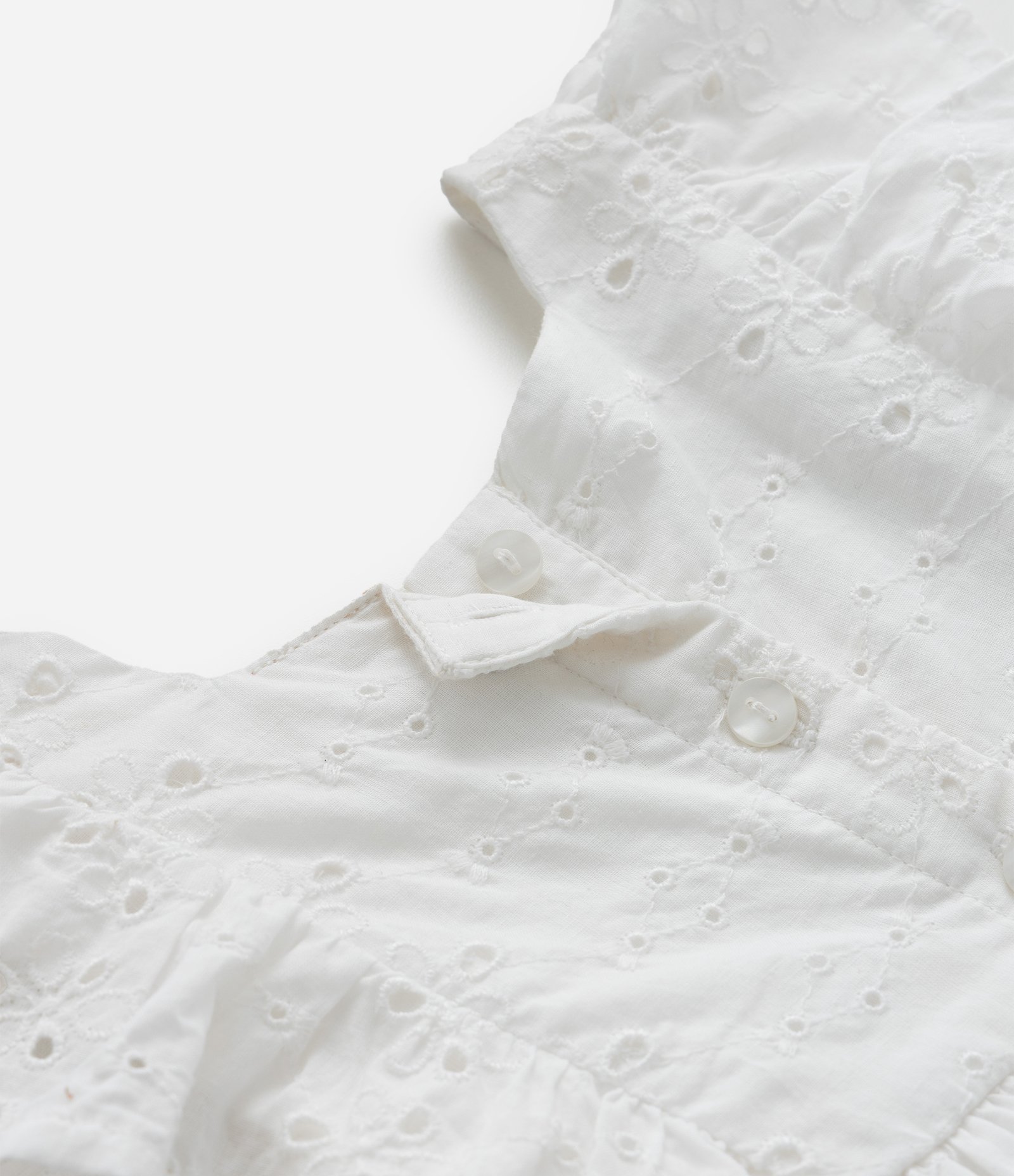 Vestido Infantil em Broderie com Babado e Calcinha - Tam 3 a 18 meses Branco 8