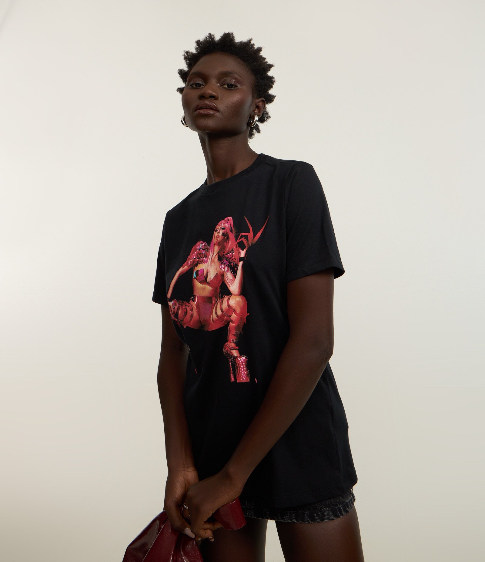 Camiseta T-shirt em Algodão com Estampa Lady Gaga Frente e Costas Preto 4