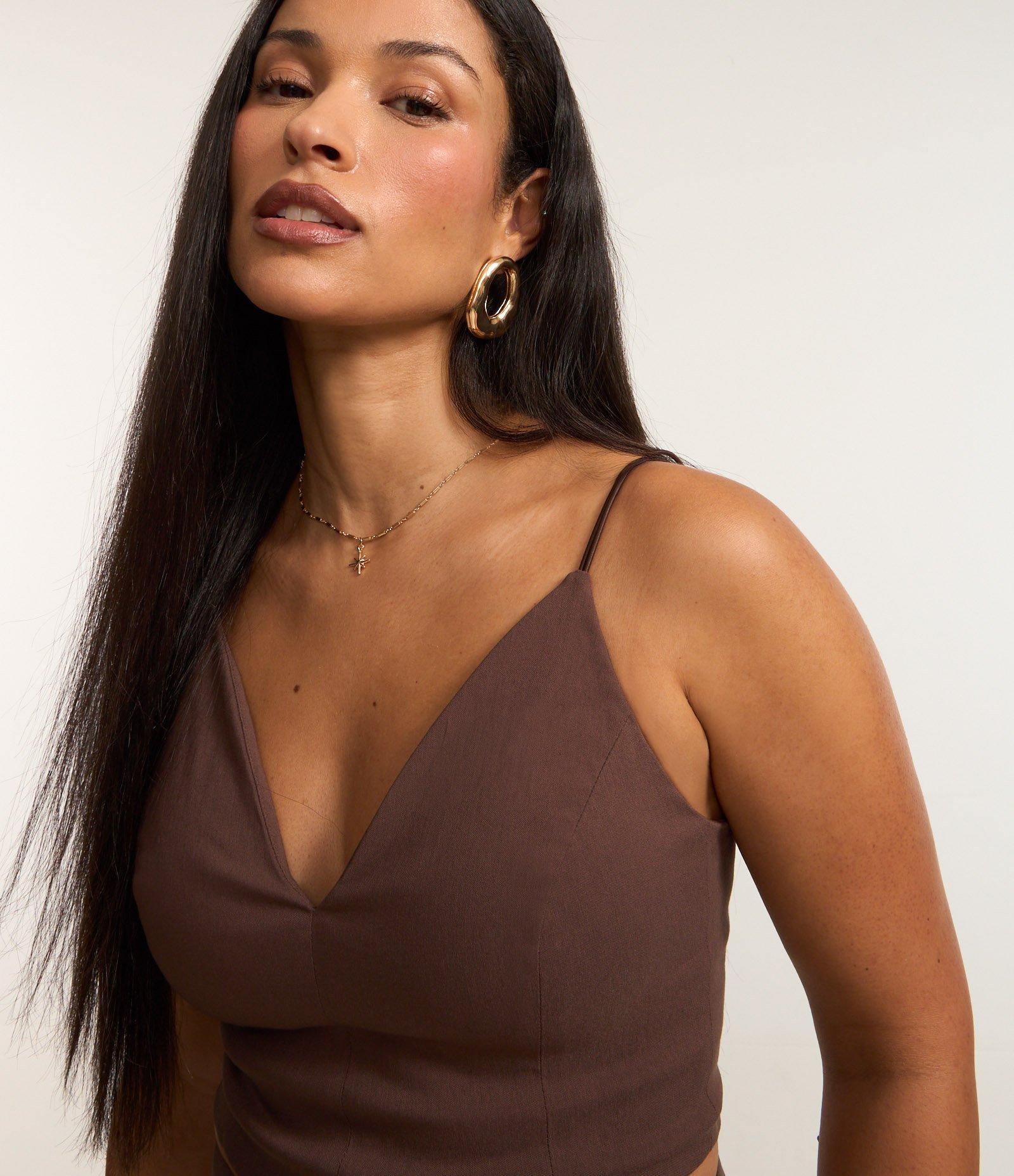 Blusa Cropped Corset em Bengaline com Decote V Marrom Chocolate 1