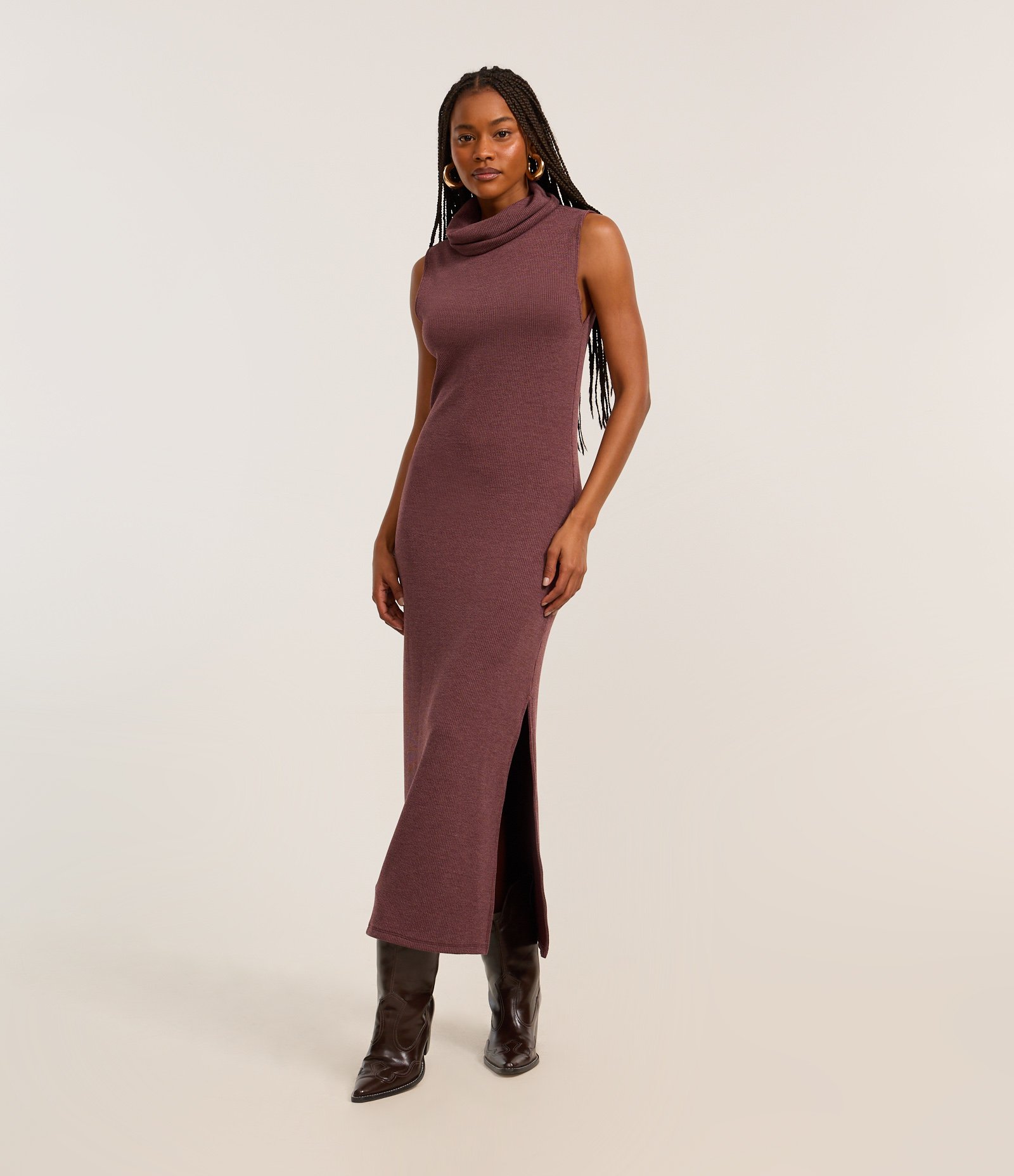 Vestido Long Midi em Anaruga com Gola Alta Marrom Avermelhado 1