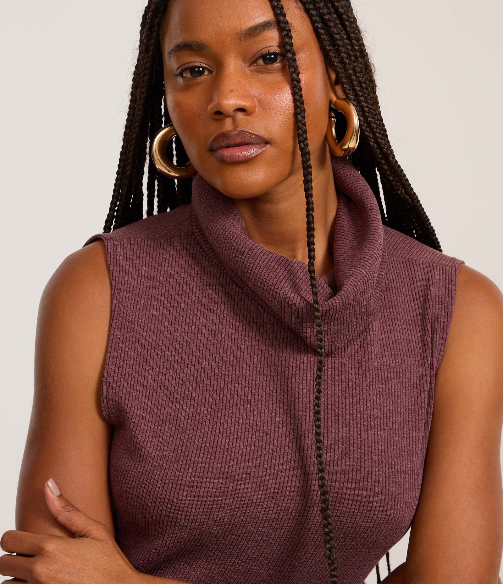 Vestido Long Midi em Anaruga com Gola Alta Marrom Avermelhado 3