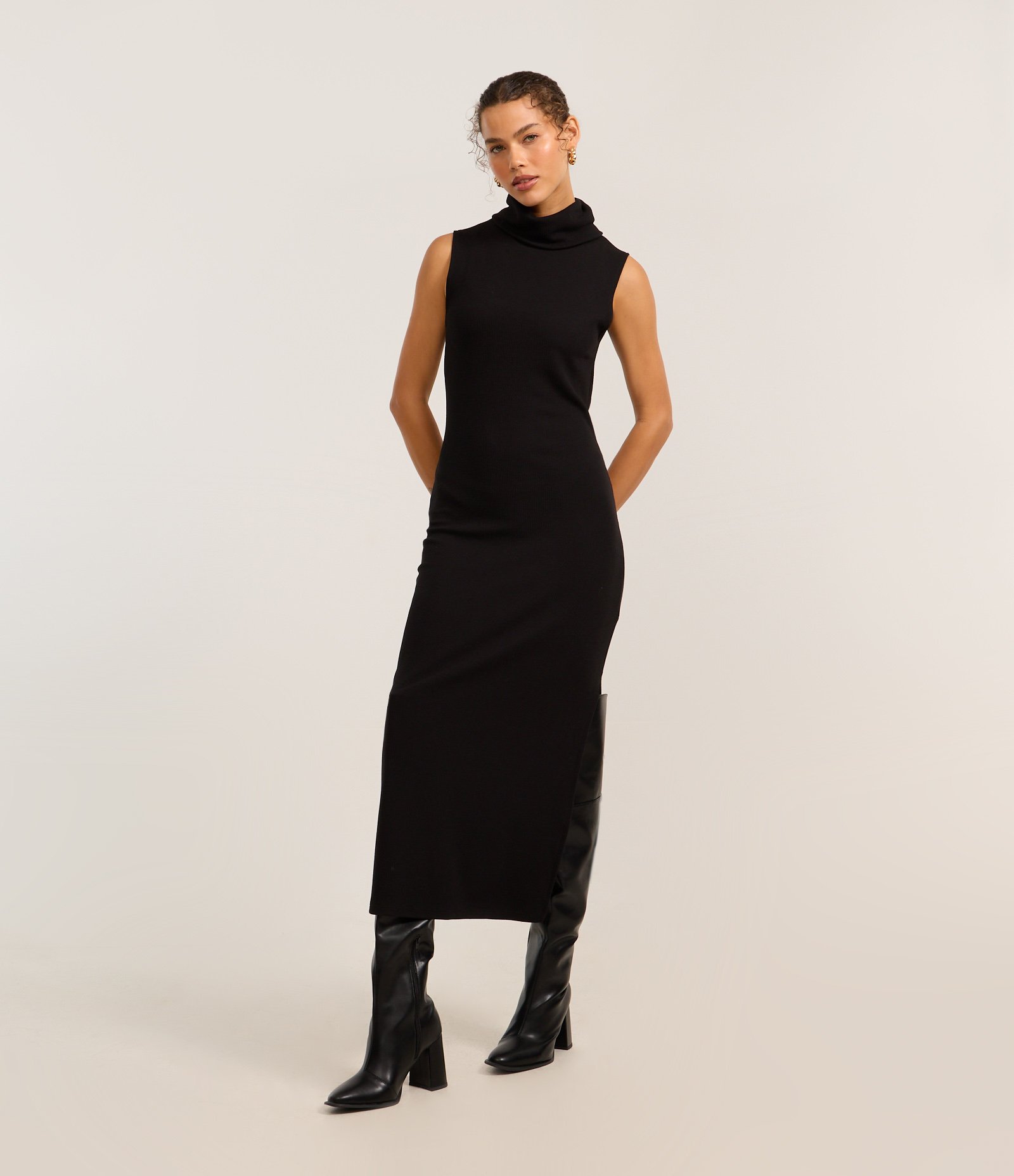 Vestido Long Midi em Anaruga com Gola Alta Preto 1