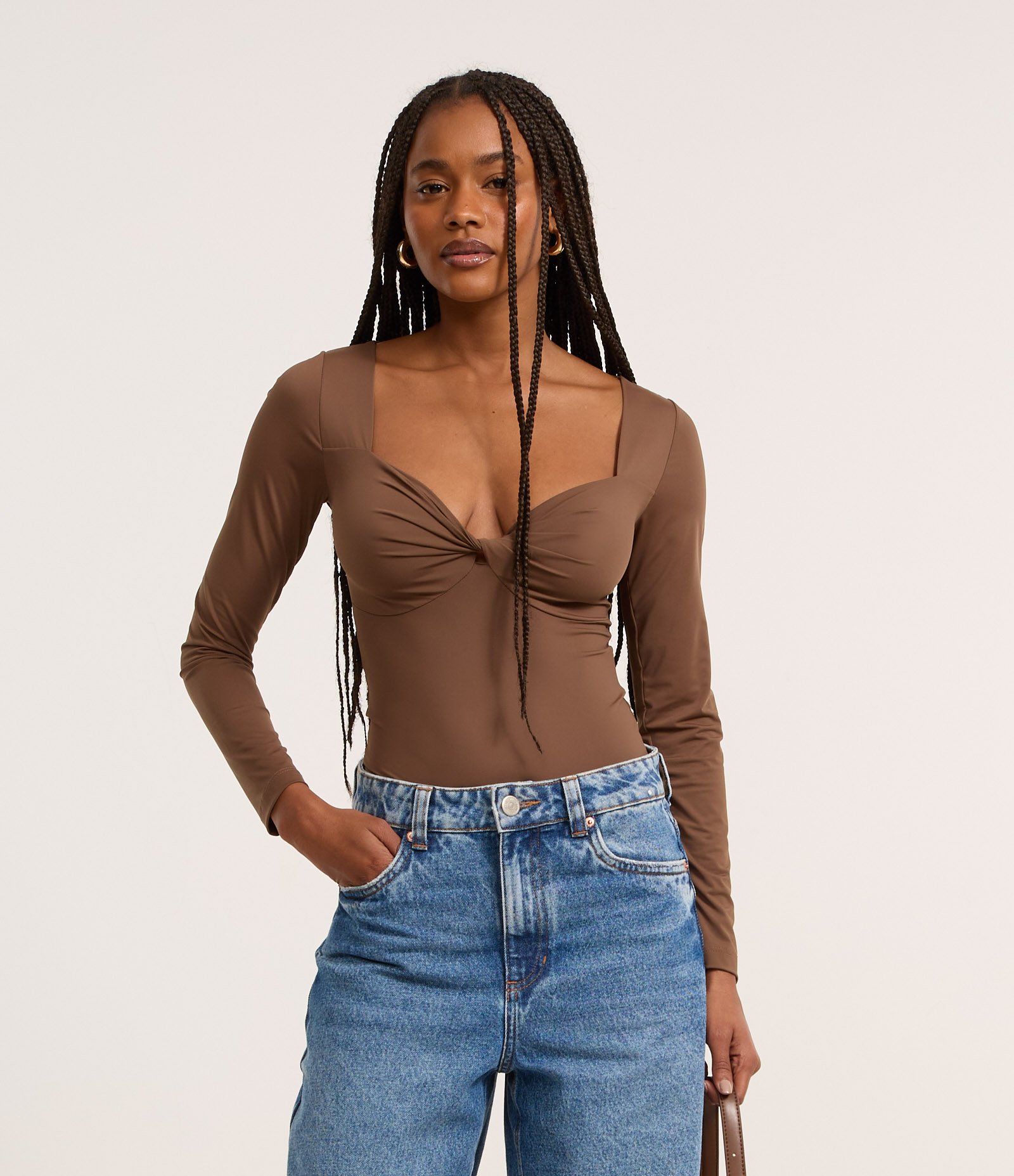 Body em Microfibra com Busto Torcido Marrom 1