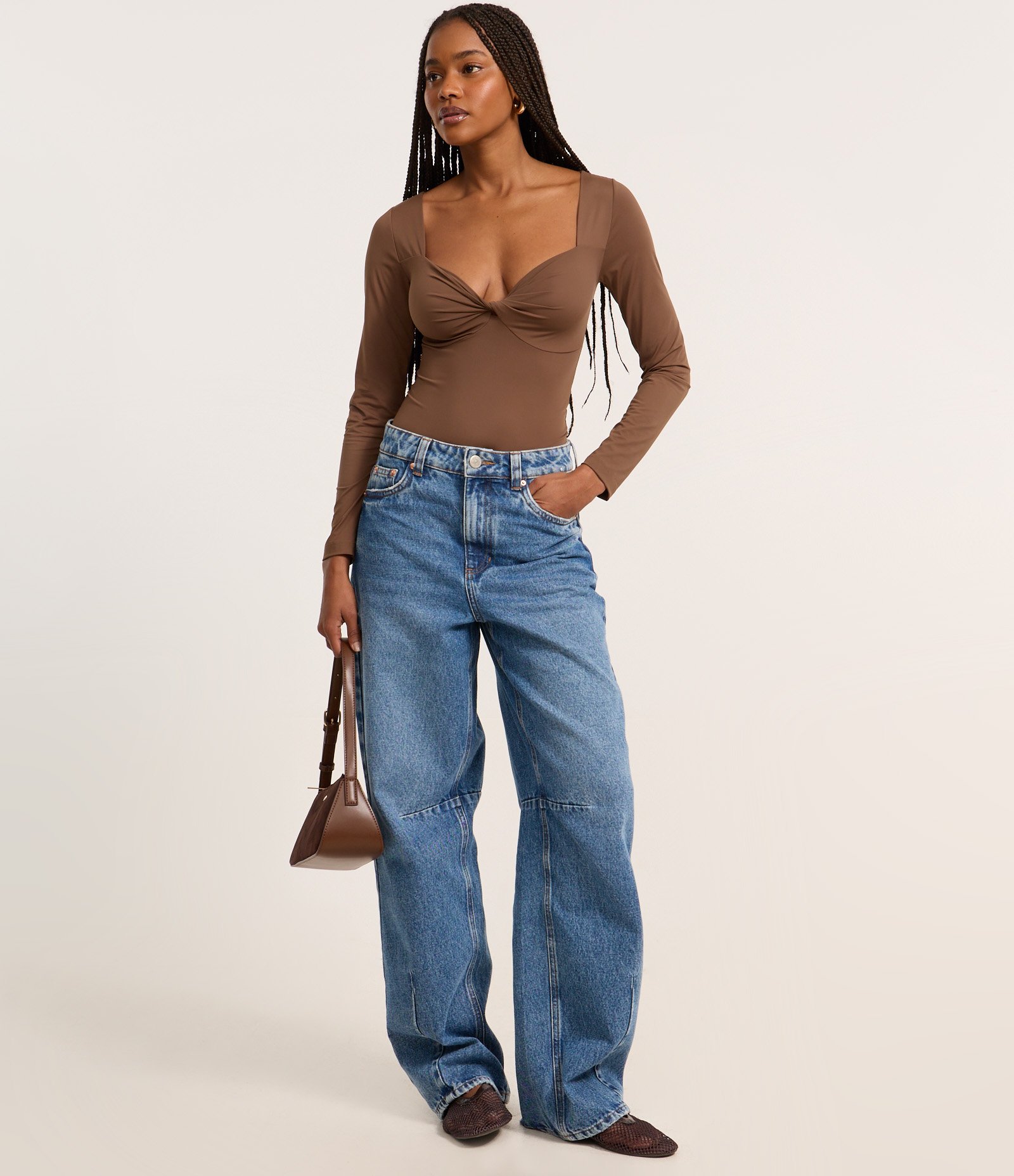 Body em Microfibra com Busto Torcido Marrom 2