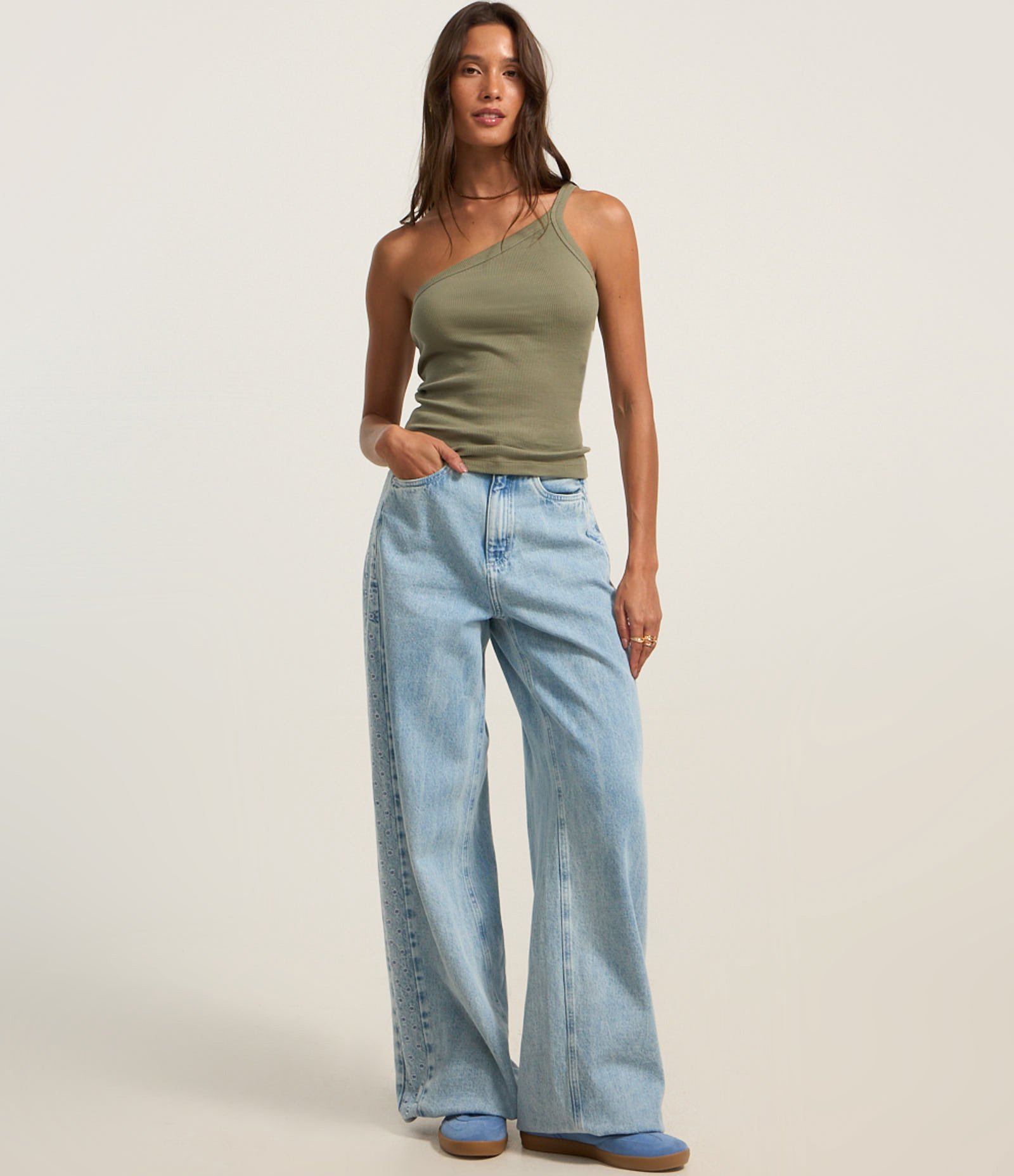 Blusa um Ombro só em Ribana com Textura Leve 2