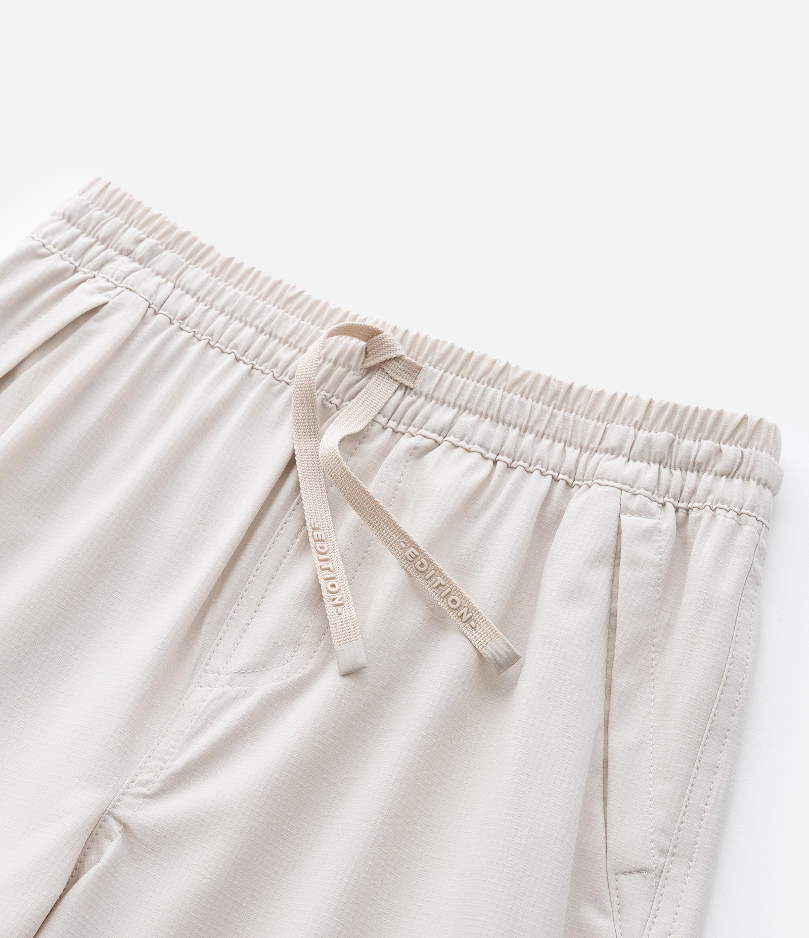 Bermuda Infantil em Microfibra com Bolsos Cargo - Tam 5 a 14 Anos Bege 6