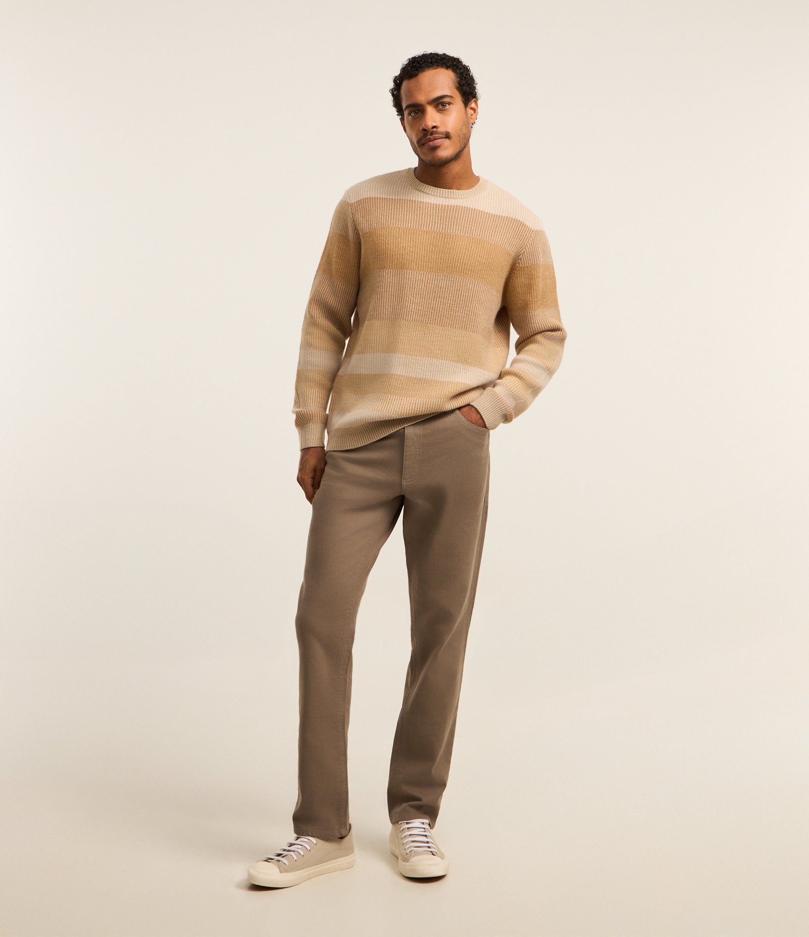 Calça em Sarja com Elastano Marrom 1