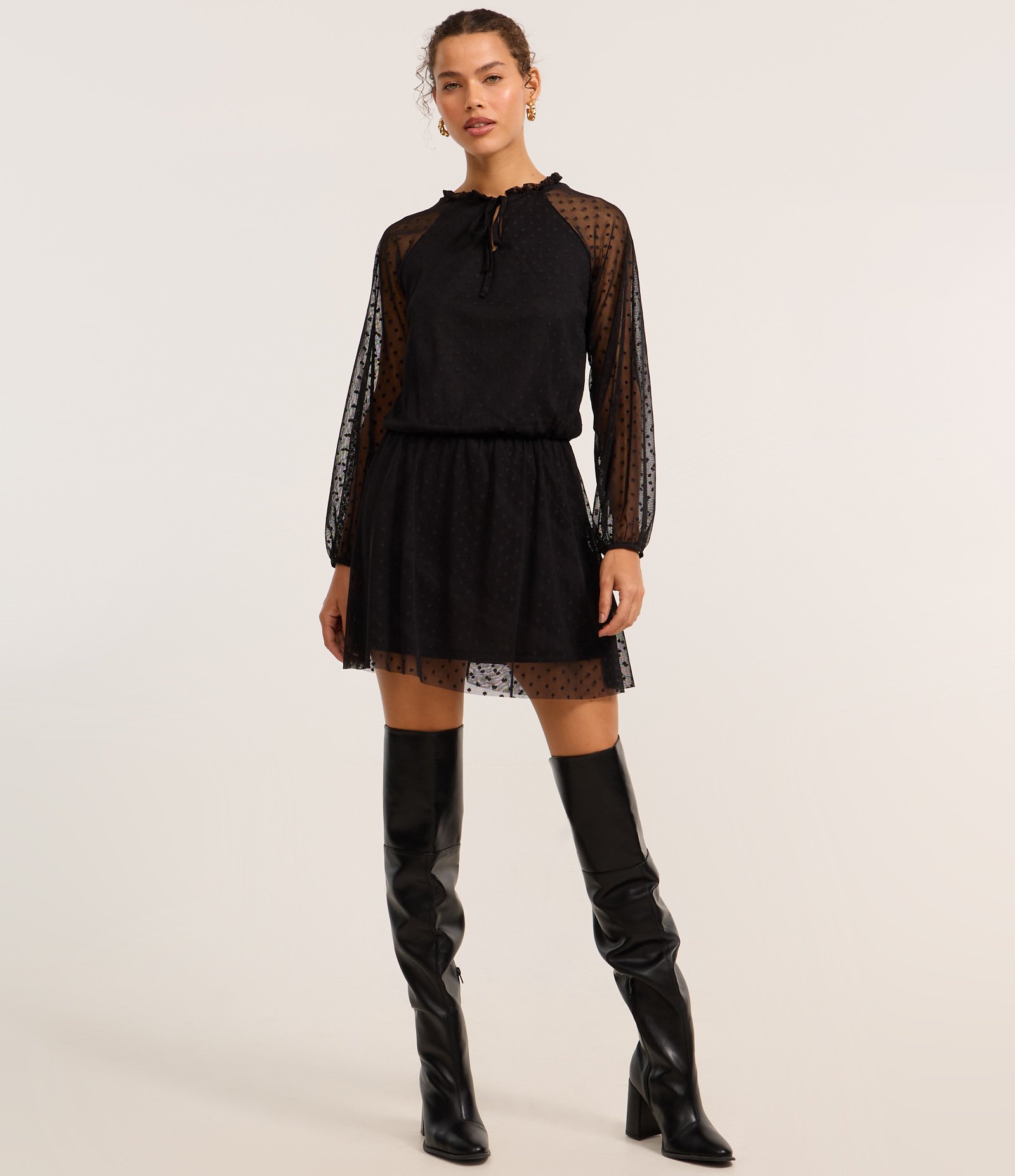 Vestido Curto em Tule em Poá com Sobreposição Preto 2