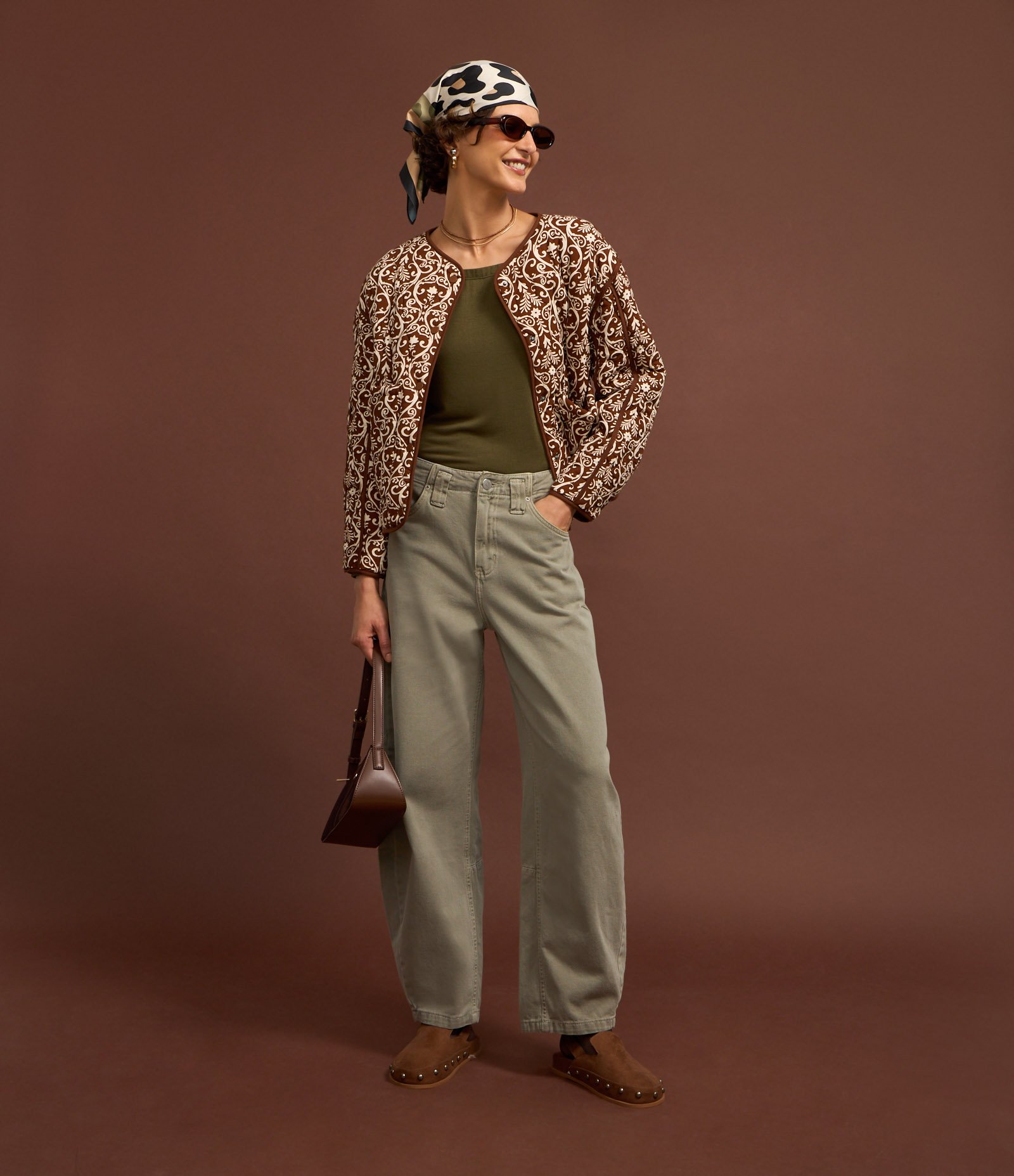 Calça Barrel em Sarja com Passantes no Cós Verde 6